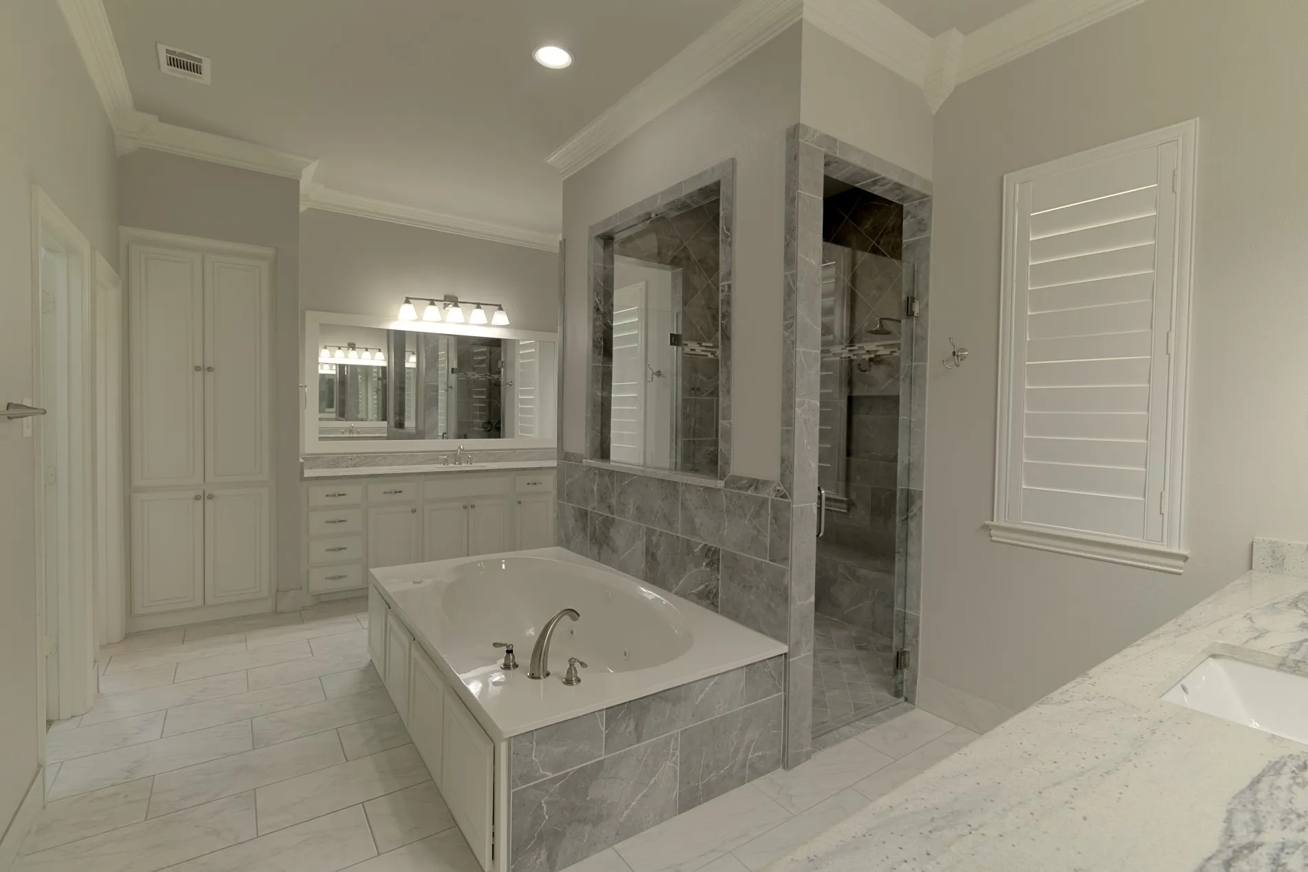 Single Family Residence For Rent in Kaufman County , 16661 Valley View, Forney, Texas 75126, 5 Bedroom, 5 Bathroom, 3 Garage spaces, 4,930 Sqft, built in 2018, mls#21369171, Real Estate Agent in Forney, Homes For Rent in Kaufman county, Homes For Rent in Forney, Realtor in Forney Texas, Real Estate Brokerage Independent Realty Texas, Luminita Cordes Realtor