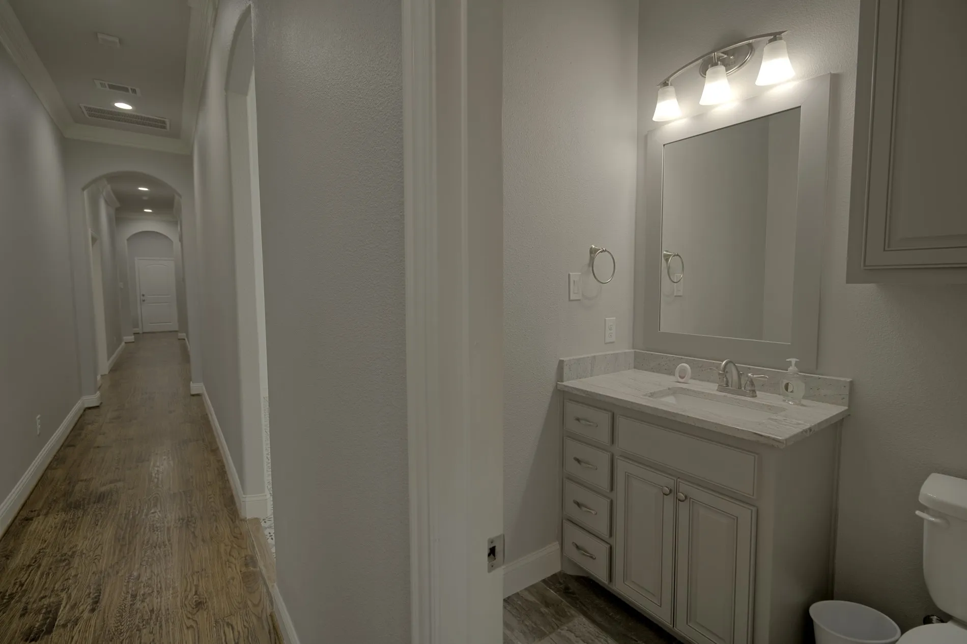 Single Family Residence For Rent in Kaufman County , 16661 Valley View, Forney, Texas 75126, 5 Bedroom, 5 Bathroom, 3 Garage spaces, 4,930 Sqft, built in 2018, mls#21369171, Real Estate Agent in Forney, Homes For Rent in Kaufman county, Homes For Rent in Forney, Realtor in Forney Texas, Real Estate Brokerage Independent Realty Texas, Luminita Cordes Realtor