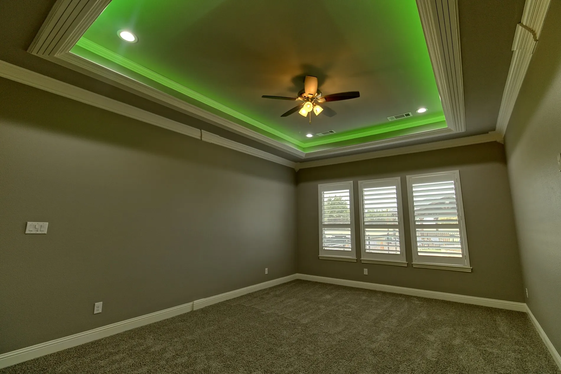 Single Family Residence For Rent in Kaufman County , 16661 Valley View, Forney, Texas 75126, 5 Bedroom, 5 Bathroom, 3 Garage spaces, 4,930 Sqft, built in 2018, mls#21369171, Real Estate Agent in Forney, Homes For Rent in Kaufman county, Homes For Rent in Forney, Realtor in Forney Texas, Real Estate Brokerage Independent Realty Texas, Luminita Cordes Realtor