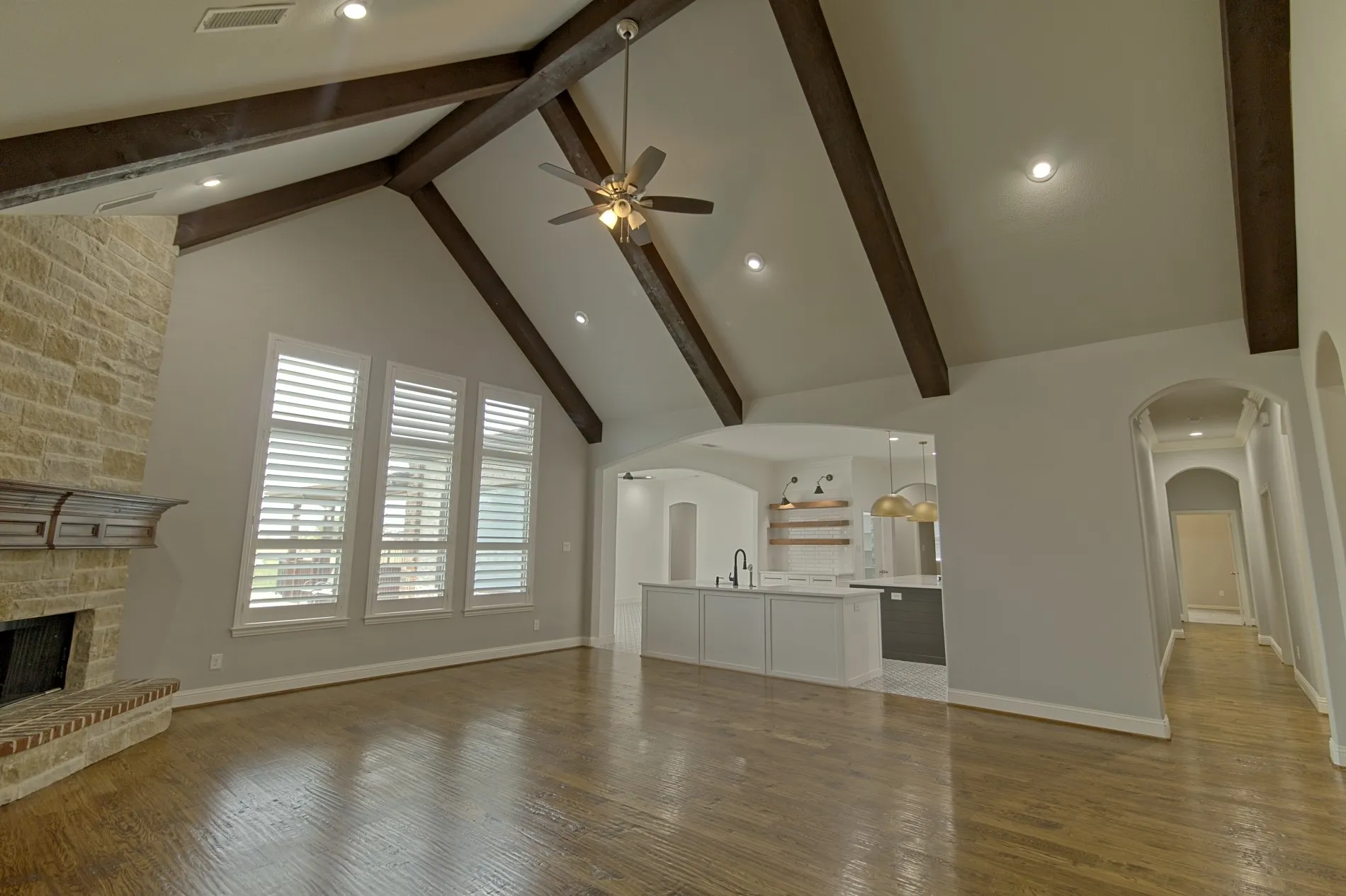 Single Family Residence For Rent in Kaufman County , 16661 Valley View, Forney, Texas 75126, 5 Bedroom, 5 Bathroom, 3 Garage spaces, 4,930 Sqft, built in 2018, mls#21369171, Real Estate Agent in Forney, Homes For Rent in Kaufman county, Homes For Rent in Forney, Realtor in Forney Texas, Real Estate Brokerage Independent Realty Texas, Luminita Cordes Realtor