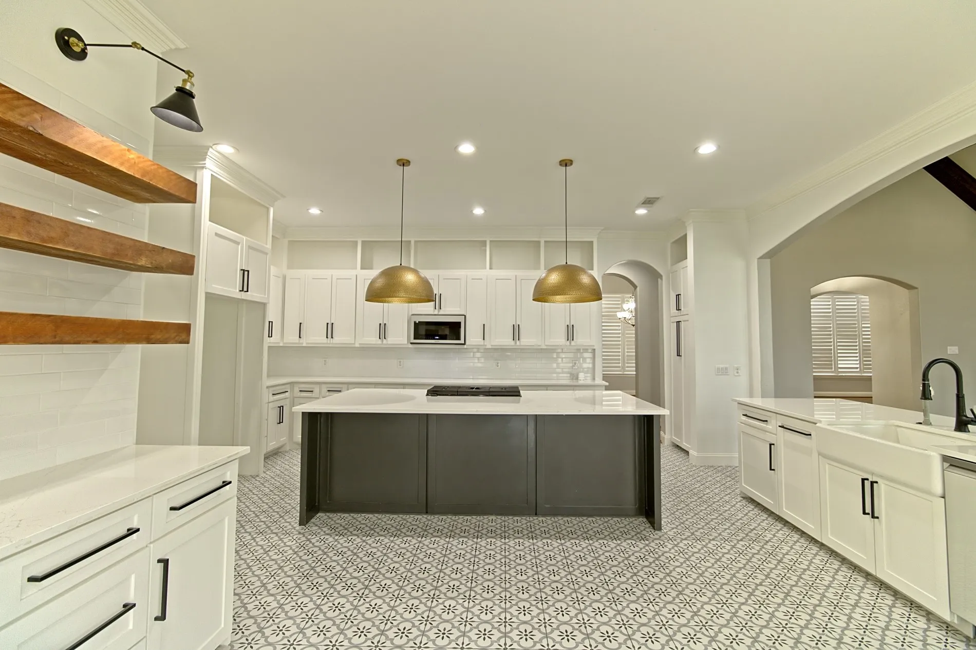 Single Family Residence For Rent in Kaufman County , 16661 Valley View, Forney, Texas 75126, 5 Bedroom, 5 Bathroom, 3 Garage spaces, 4,930 Sqft, built in 2018, mls#21369171, Real Estate Agent in Forney, Homes For Rent in Kaufman county, Homes For Rent in Forney, Realtor in Forney Texas, Real Estate Brokerage Independent Realty Texas, Luminita Cordes Realtor
