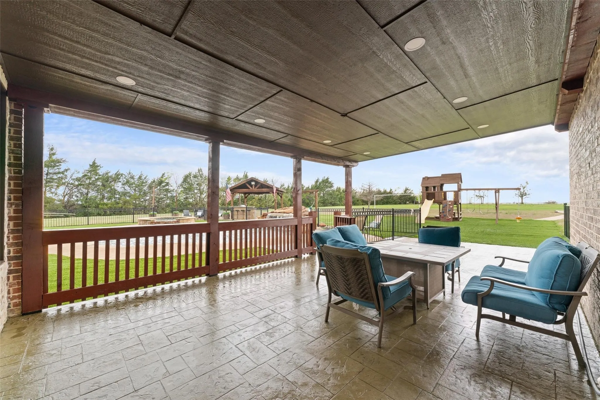 Single Family Residence For Rent in Kaufman County , 16661 Valley View, Forney, Texas 75126, 5 Bedroom, 5 Bathroom, 3 Garage spaces, 4,930 Sqft, built in 2018, mls#21369171, Real Estate Agent in Forney, Homes For Rent in Kaufman county, Homes For Rent in Forney, Realtor in Forney Texas, Real Estate Brokerage Independent Realty Texas, Luminita Cordes Realtor