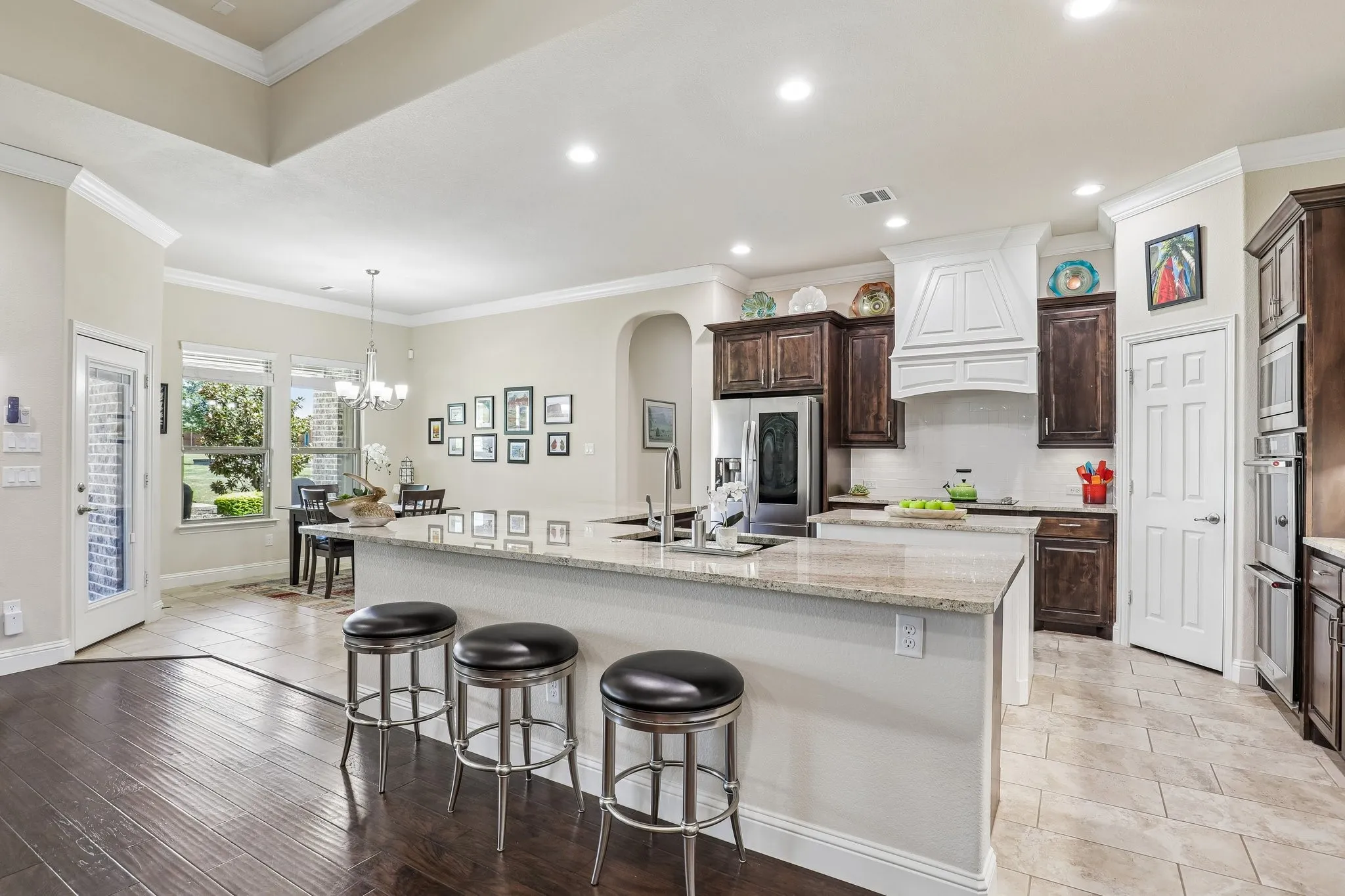 Single Family Residence For Sale in Ellis County , 620 Cross Creek Drive, Waxahachie, Texas 75167, 4 Bedroom, 3 Bathroom, 3 Garage spaces, 2,937 Sqft, built in 2017, mls#21369285, Real Estate Agent in Waxahachie, Homes For Sale in Ellis county, Homes For Sale in Waxahachie, Realtor in Waxahachie Texas, Real Estate Brokerage Independent Realty Texas, Luminita Cordes Realtor