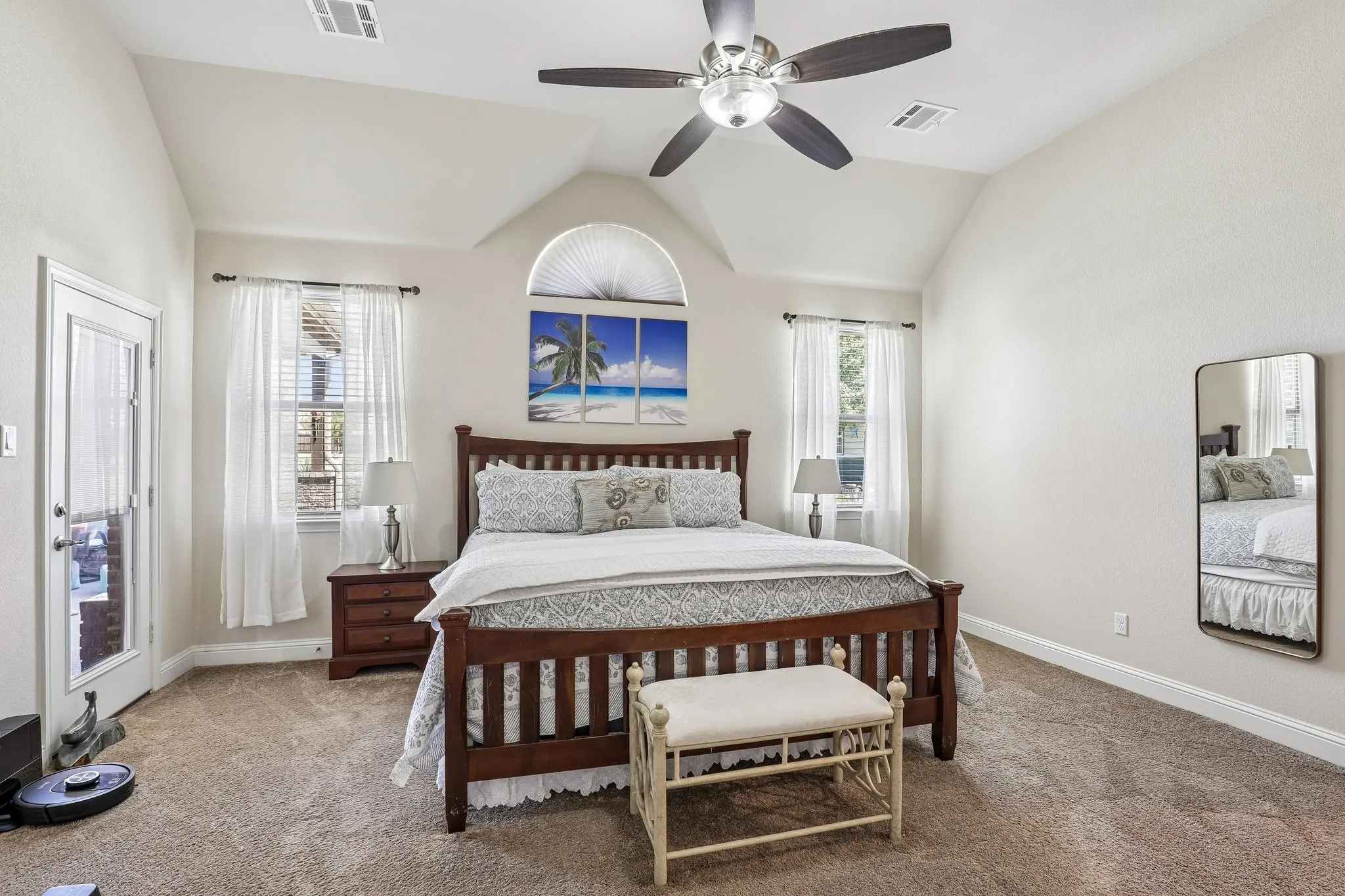 Single Family Residence For Sale in Ellis County , 620 Cross Creek Drive, Waxahachie, Texas 75167, 4 Bedroom, 3 Bathroom, 3 Garage spaces, 2,937 Sqft, built in 2017, mls#21369285, Real Estate Agent in Waxahachie, Homes For Sale in Ellis county, Homes For Sale in Waxahachie, Realtor in Waxahachie Texas, Real Estate Brokerage Independent Realty Texas, Luminita Cordes Realtor