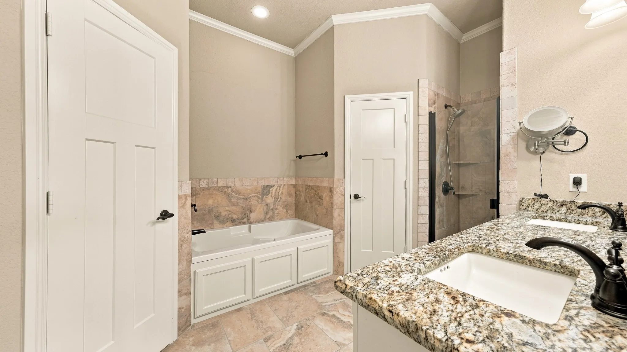 Single Family Residence For Sale in Parker County , 1813 Town Creek Circle, Weatherford, Texas 76086, 3 Bedroom, 3 Bathroom, 2 Garage spaces, 1,463 Sqft, built in 2017, mls#21368094, Real Estate Agent in Weatherford, Homes For Sale in Parker county, Homes For Sale in Weatherford, Realtor in Weatherford Texas, Real Estate Brokerage Independent Realty Texas, Luminita Cordes Realtor
