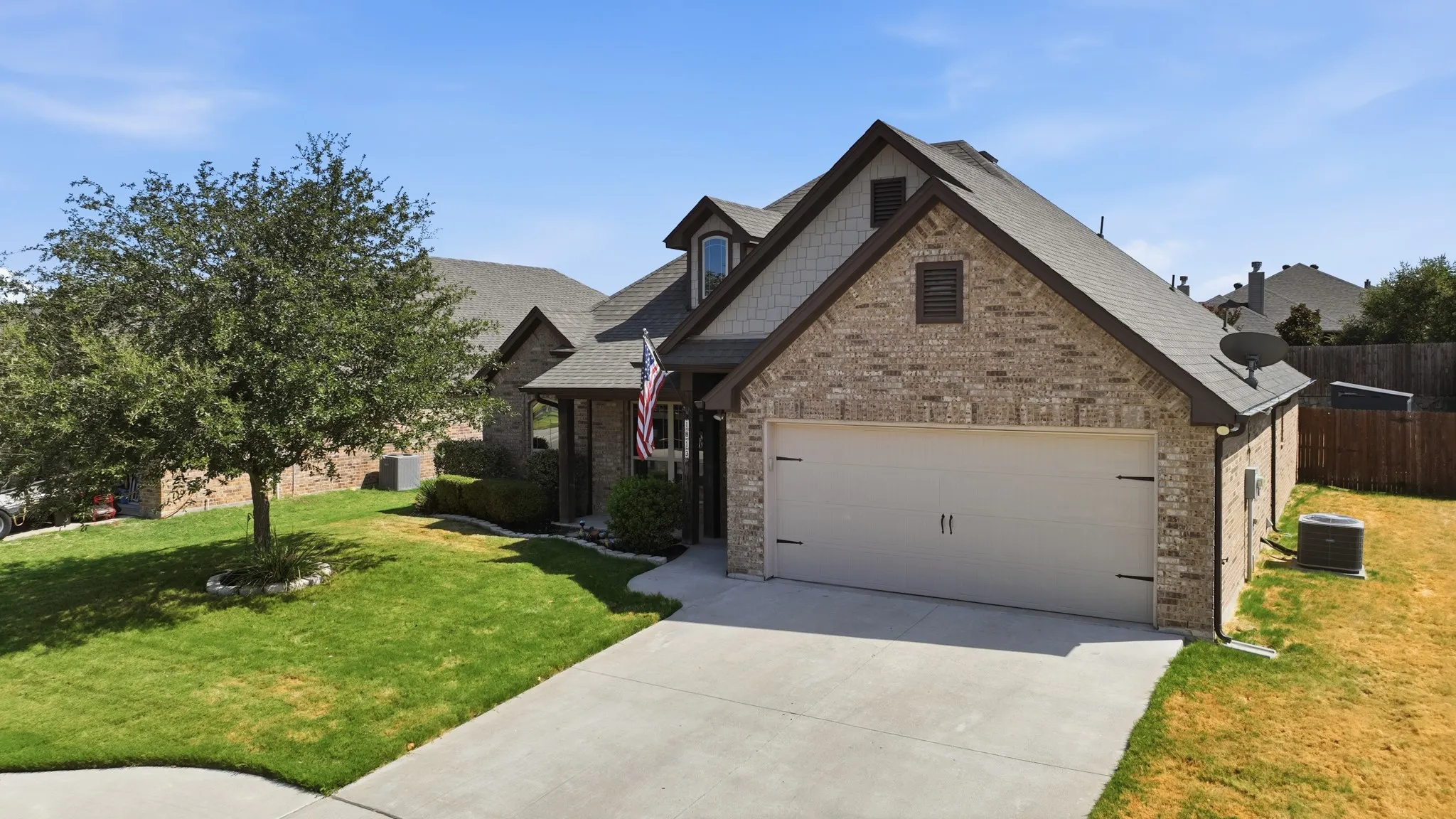 Single Family Residence For Sale in Parker County , 1813 Town Creek Circle, Weatherford, Texas 76086, 3 Bedroom, 3 Bathroom, 2 Garage spaces, 1,463 Sqft, built in 2017, mls#21368094, Real Estate Agent in Weatherford, Homes For Sale in Parker county, Homes For Sale in Weatherford, Realtor in Weatherford Texas, Real Estate Brokerage Independent Realty Texas, Luminita Cordes Realtor