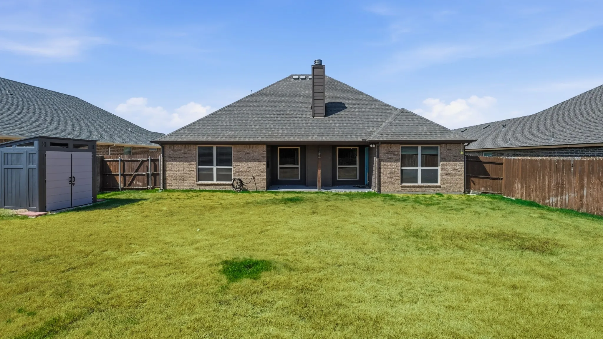 Single Family Residence For Sale in Parker County , 1813 Town Creek Circle, Weatherford, Texas 76086, 3 Bedroom, 3 Bathroom, 2 Garage spaces, 1,463 Sqft, built in 2017, mls#21368094, Real Estate Agent in Weatherford, Homes For Sale in Parker county, Homes For Sale in Weatherford, Realtor in Weatherford Texas, Real Estate Brokerage Independent Realty Texas, Luminita Cordes Realtor