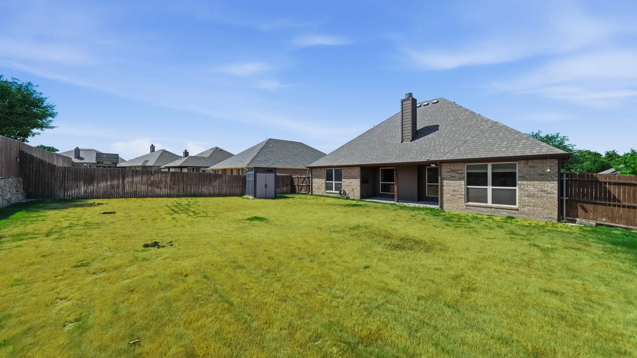 Single Family Residence For Sale in Parker County , 1813 Town Creek Circle, Weatherford, Texas 76086, 3 Bedroom, 3 Bathroom, 2 Garage spaces, 1,463 Sqft, built in 2017, mls#21368094, Real Estate Agent in Weatherford, Homes For Sale in Parker county, Homes For Sale in Weatherford, Realtor in Weatherford Texas, Real Estate Brokerage Independent Realty Texas, Luminita Cordes Realtor