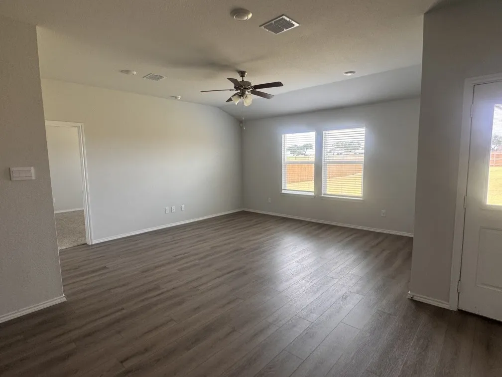 Single Family Residence For Sale in Mc Lennan County , 12536 Tarres Court, Waco, Texas 76655, 4 Bedroom, 2 Bathroom, 2 Garage spaces, 1,820 Sqft, built in 2025, mls#21370593, Real Estate Agent in Waco, Homes For Sale in Mc Lennan county, Homes For Sale in Waco, Realtor in Waco Texas, Real Estate Brokerage Independent Realty Texas, Luminita Cordes Realtor