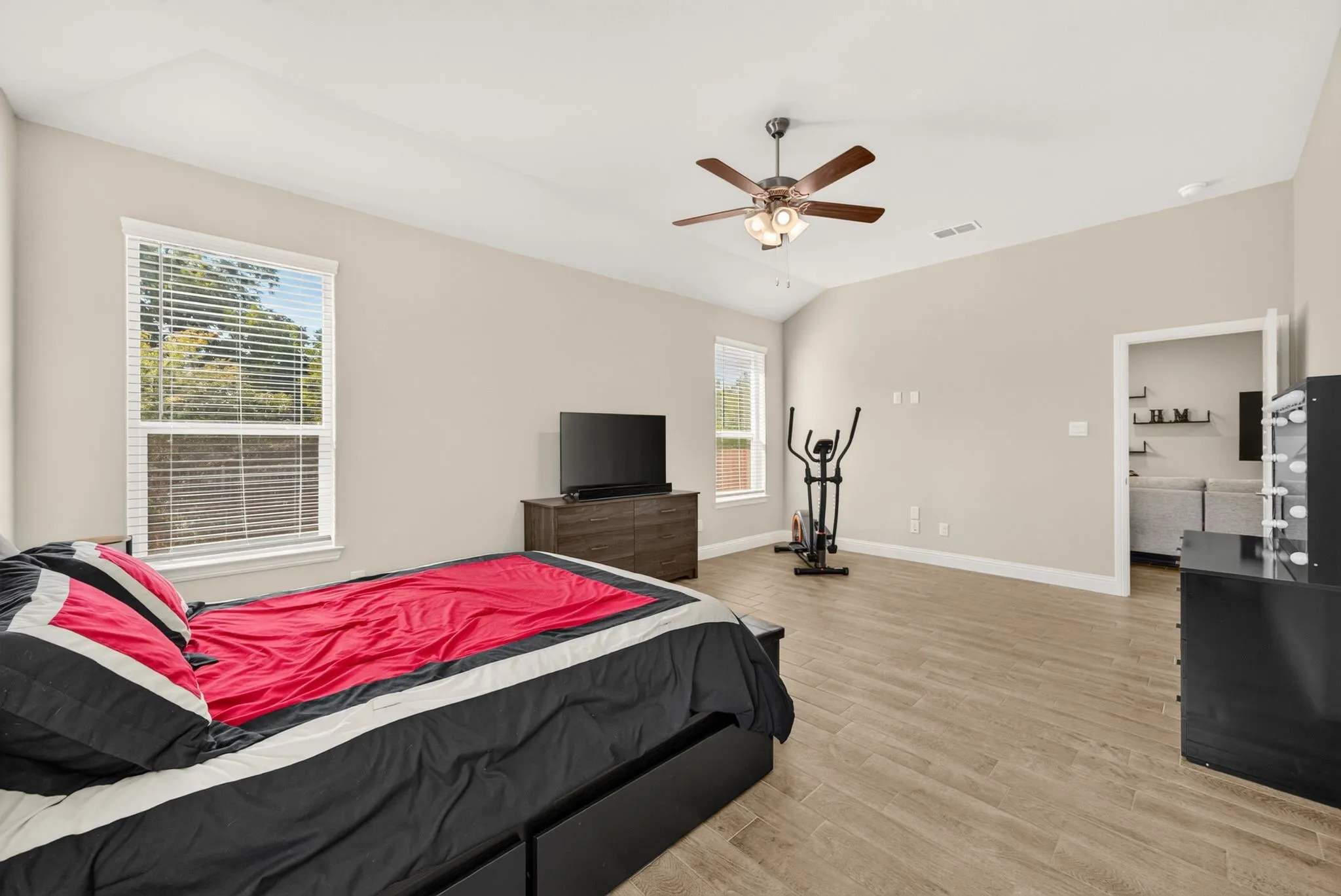 Single Family Residence For Sale in Denton County , 2617 Toucan Drive, Denton, Texas 76205, 4 Bedroom, 3 Bathroom, 2 Garage spaces, 2,035 Sqft, built in 2024, mls#21356821, Real Estate Agent in Denton, Homes For Sale in Denton county, Homes For Sale in Denton, Realtor in Denton Texas, Real Estate Brokerage Independent Realty Texas, Luminita Cordes Realtor