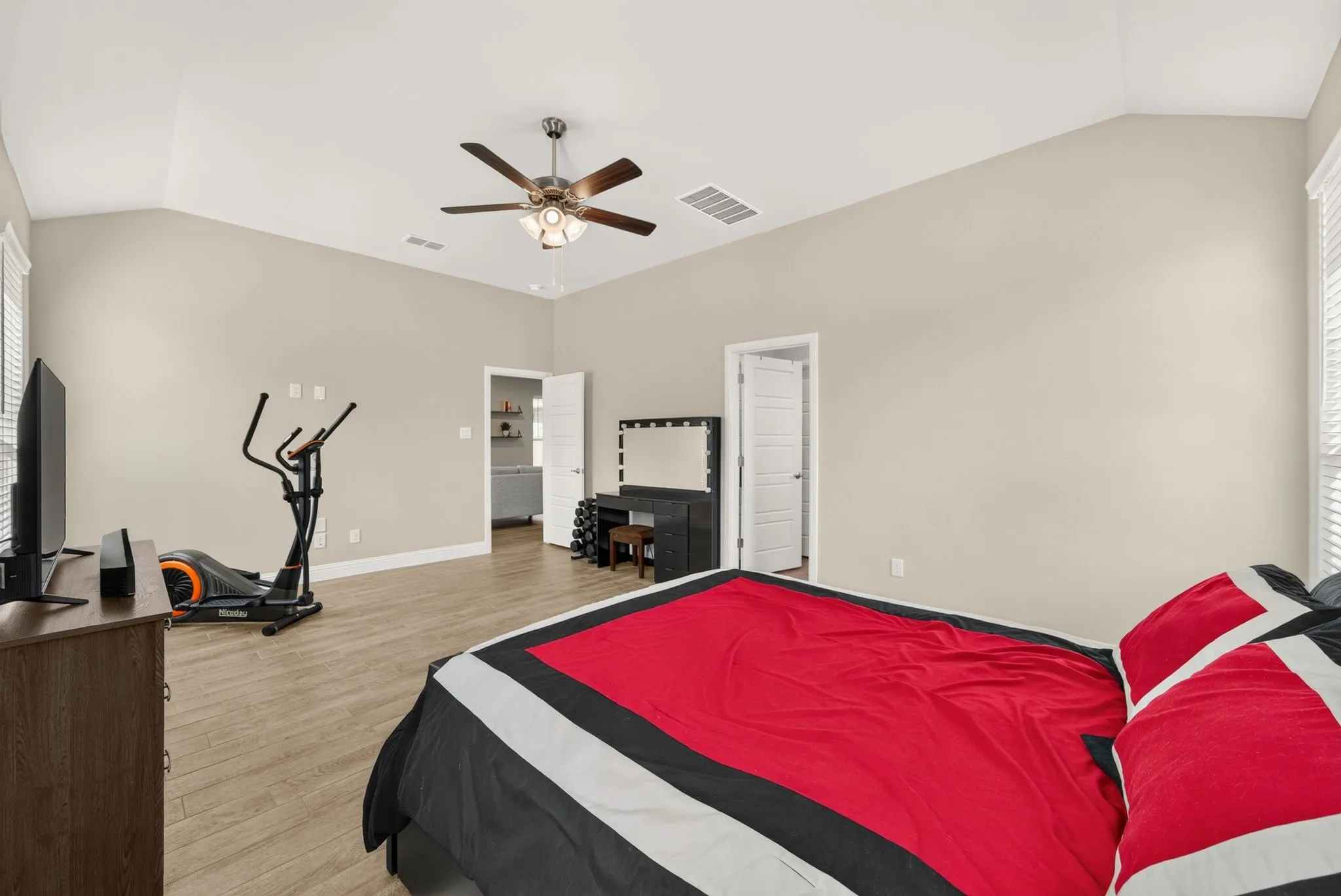 Single Family Residence For Sale in Denton County , 2617 Toucan Drive, Denton, Texas 76205, 4 Bedroom, 3 Bathroom, 2 Garage spaces, 2,035 Sqft, built in 2024, mls#21356821, Real Estate Agent in Denton, Homes For Sale in Denton county, Homes For Sale in Denton, Realtor in Denton Texas, Real Estate Brokerage Independent Realty Texas, Luminita Cordes Realtor