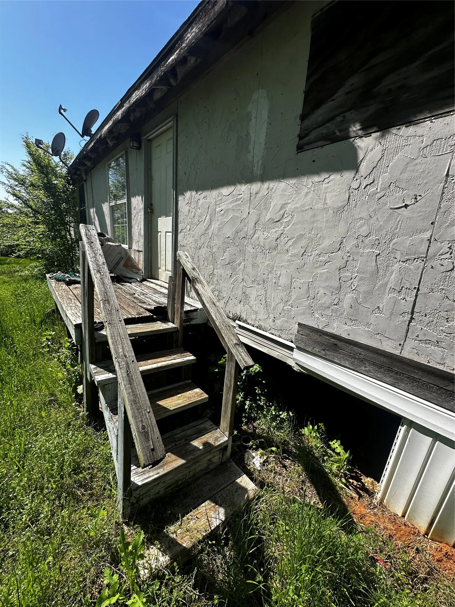 Single Family Residence For Sale in Kaufman County , 18277 Woodruff Lane, Kemp, Texas 75143, 2 Bedroom, 1 Bathroom, Garage spaces, 1,596 Sqft, built in 1986, mls#21363512, Real Estate Agent in Kemp, Homes For Sale in Kaufman county, Homes For Sale in Kemp, Realtor in Kemp Texas, Real Estate Brokerage Independent Realty Texas, Luminita Cordes Realtor