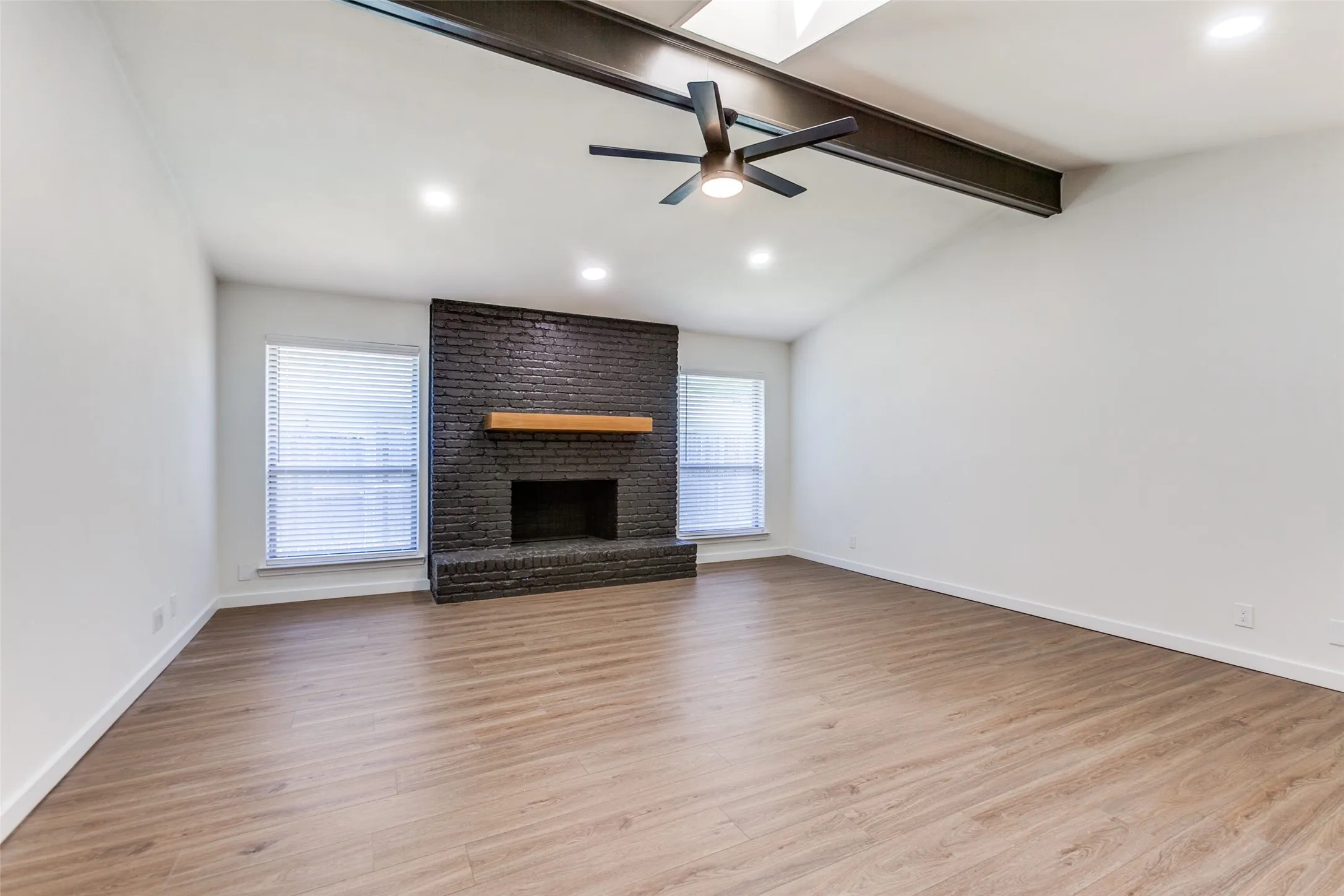 Duplex For Rent in Collin County , 2822 Clear Springs Drive, Plano, Texas 75075, 3 Bedroom, 2 Bathroom, 2 Garage spaces, 1,584 Sqft, built in 1973, mls#21370566, Real Estate Agent in Plano, Homes For Rent in Collin county, Homes For Rent in Plano, Realtor in Plano Texas, Real Estate Brokerage Independent Realty Texas, Luminita Cordes Realtor