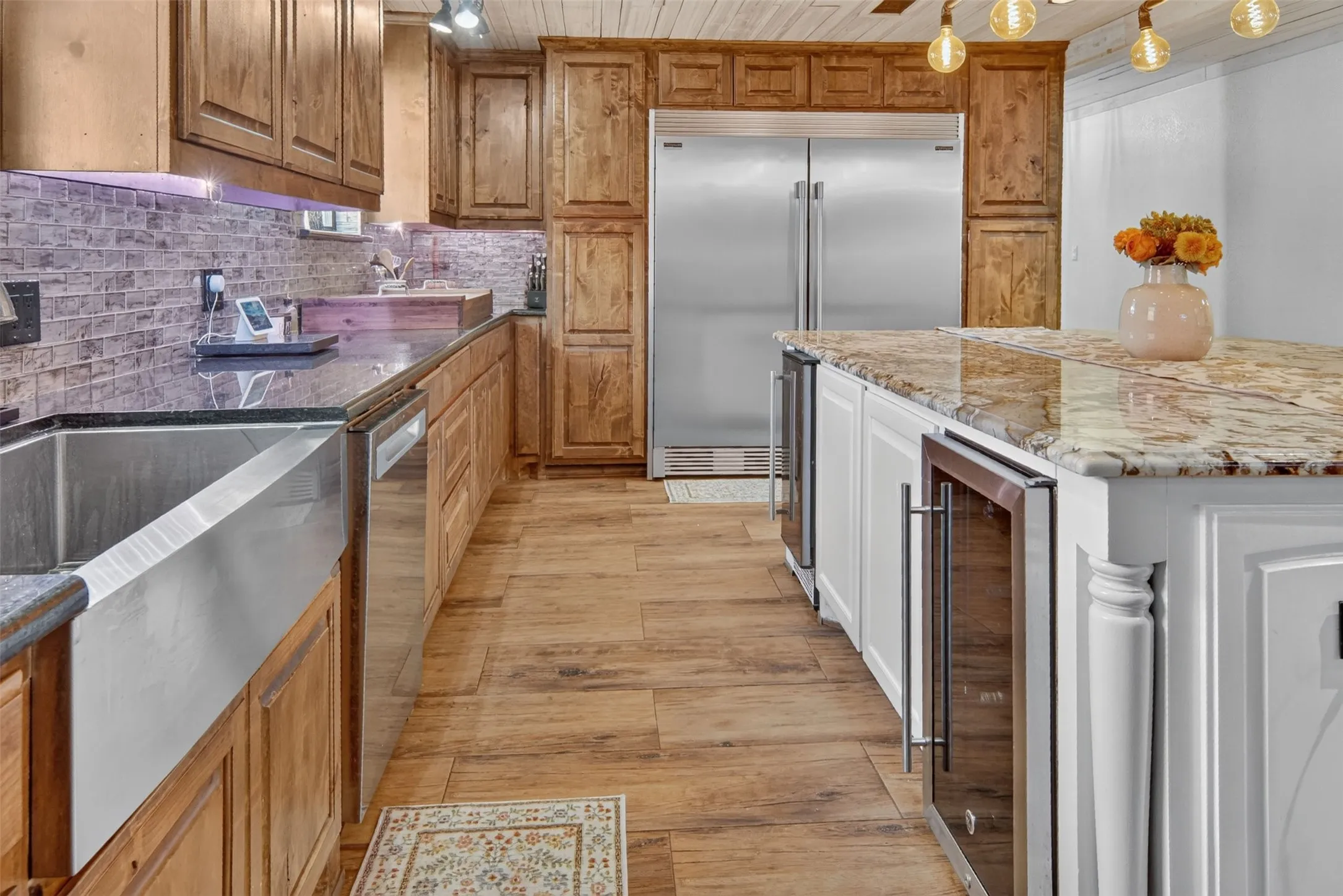 Single Family Residence For Sale in Tarrant County , 7200 Gillis Johnson Street, Fort Worth, Texas 76179, 4 Bedroom, 2 Bathroom, 2 Garage spaces, 2,236 Sqft, built in 1985, mls#21364303, Real Estate Agent in Fort Worth, Homes For Sale in Tarrant county, Homes For Sale in Fort Worth, Realtor in Fort Worth Texas, Real Estate Brokerage Independent Realty Texas, Luminita Cordes Realtor