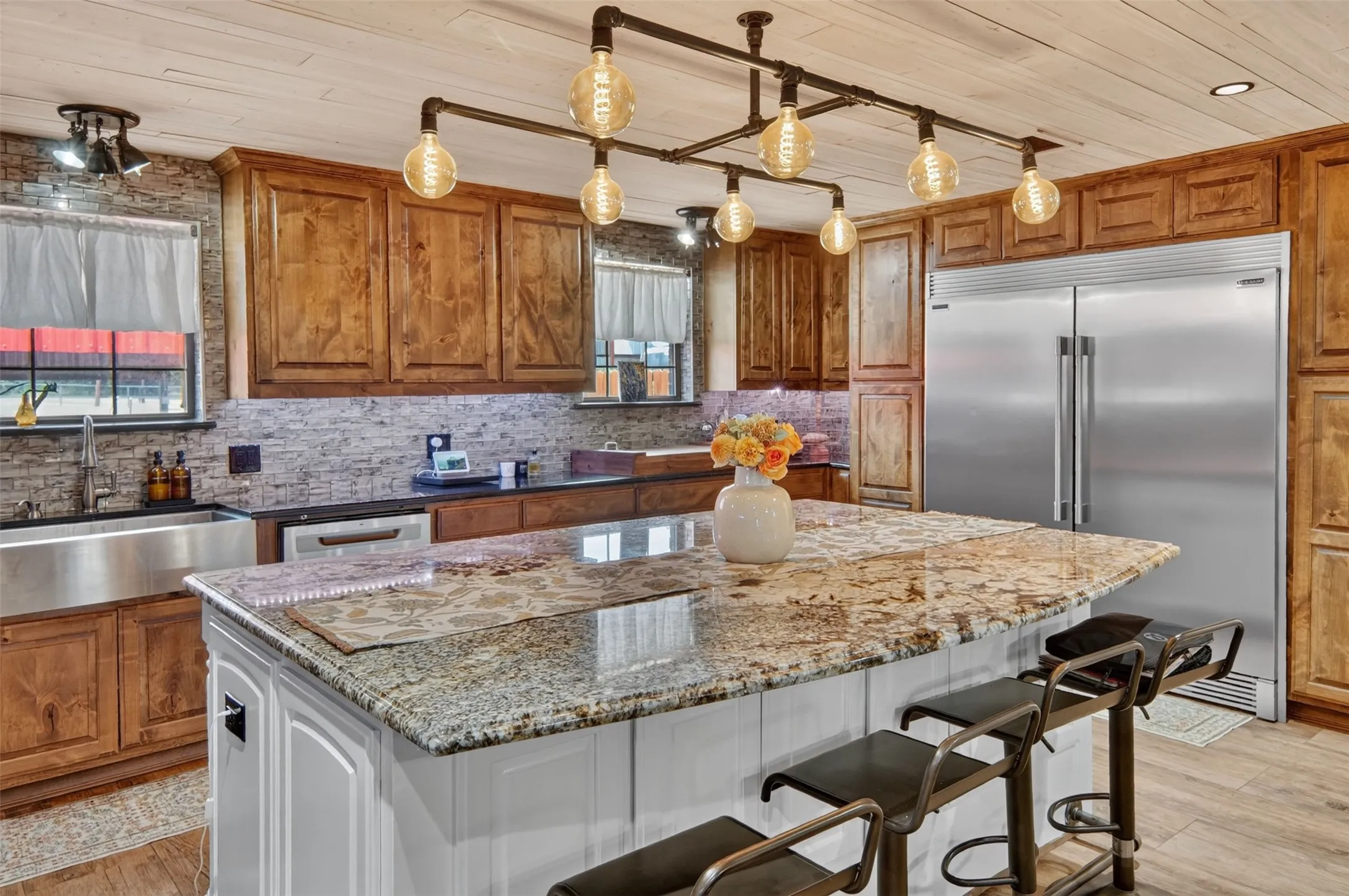 custom lighting in kitchen