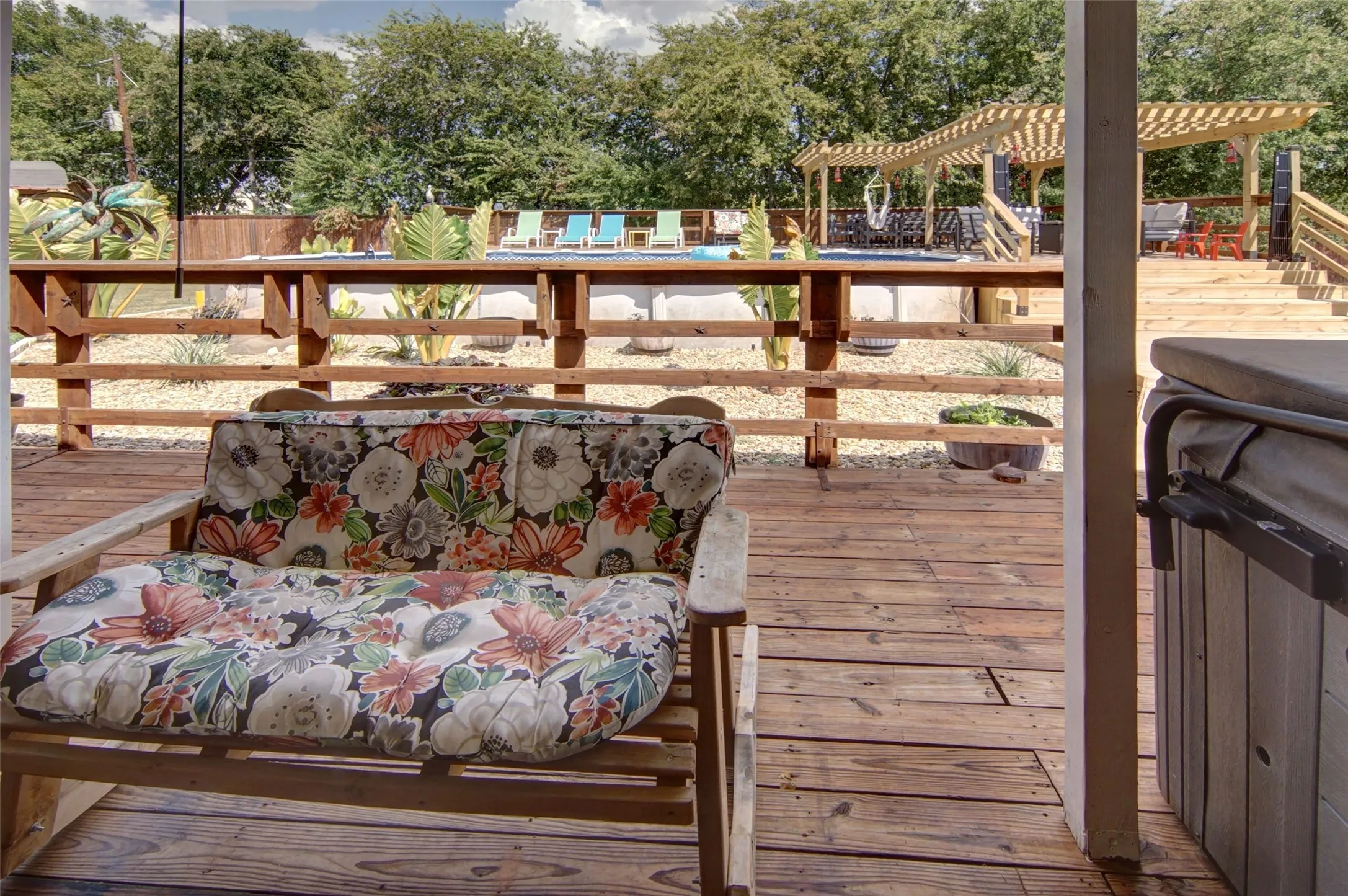 Single Family Residence For Sale in Tarrant County , 7200 Gillis Johnson Street, Fort Worth, Texas 76179, 4 Bedroom, 2 Bathroom, 2 Garage spaces, 2,236 Sqft, built in 1985, mls#21364303, Real Estate Agent in Fort Worth, Homes For Sale in Tarrant county, Homes For Sale in Fort Worth, Realtor in Fort Worth Texas, Real Estate Brokerage Independent Realty Texas, Luminita Cordes Realtor