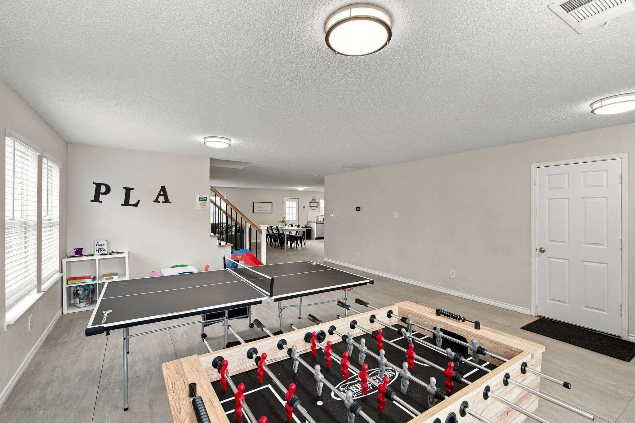 Single Family Residence For Rent in Dallas County , 5456 Maverick Drive, Grand Prairie, Texas 75052, 4 Bedroom, 3 Bathroom, 2 Garage spaces, 3,002 Sqft, built in 2004, mls#21370599, Real Estate Agent in Grand Prairie, Homes For Rent in Dallas county, Homes For Rent in Grand Prairie, Realtor in Grand Prairie Texas, Real Estate Brokerage Independent Realty Texas, Luminita Cordes Realtor