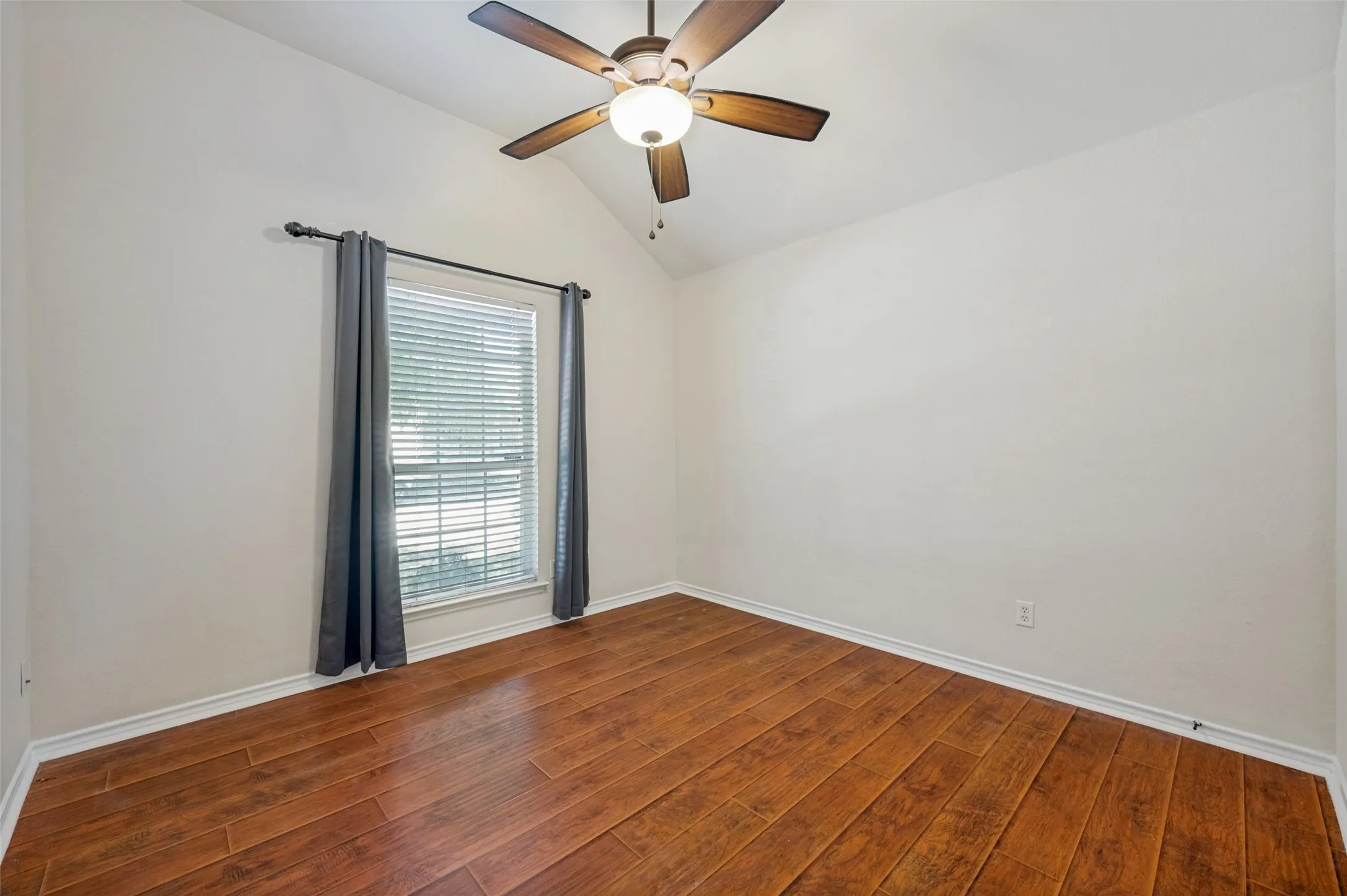 Single Family Residence For Rent in Collin County , 1615 Bur Oak Drive, Allen, Texas 75002, 3 Bedroom, 2 Bathroom, 2 Garage spaces, 2,210 Sqft, built in 2002, mls#21370616, Real Estate Agent in Allen, Homes For Rent in Collin county, Homes For Rent in Allen, Realtor in Allen Texas, Real Estate Brokerage Independent Realty Texas, Luminita Cordes Realtor