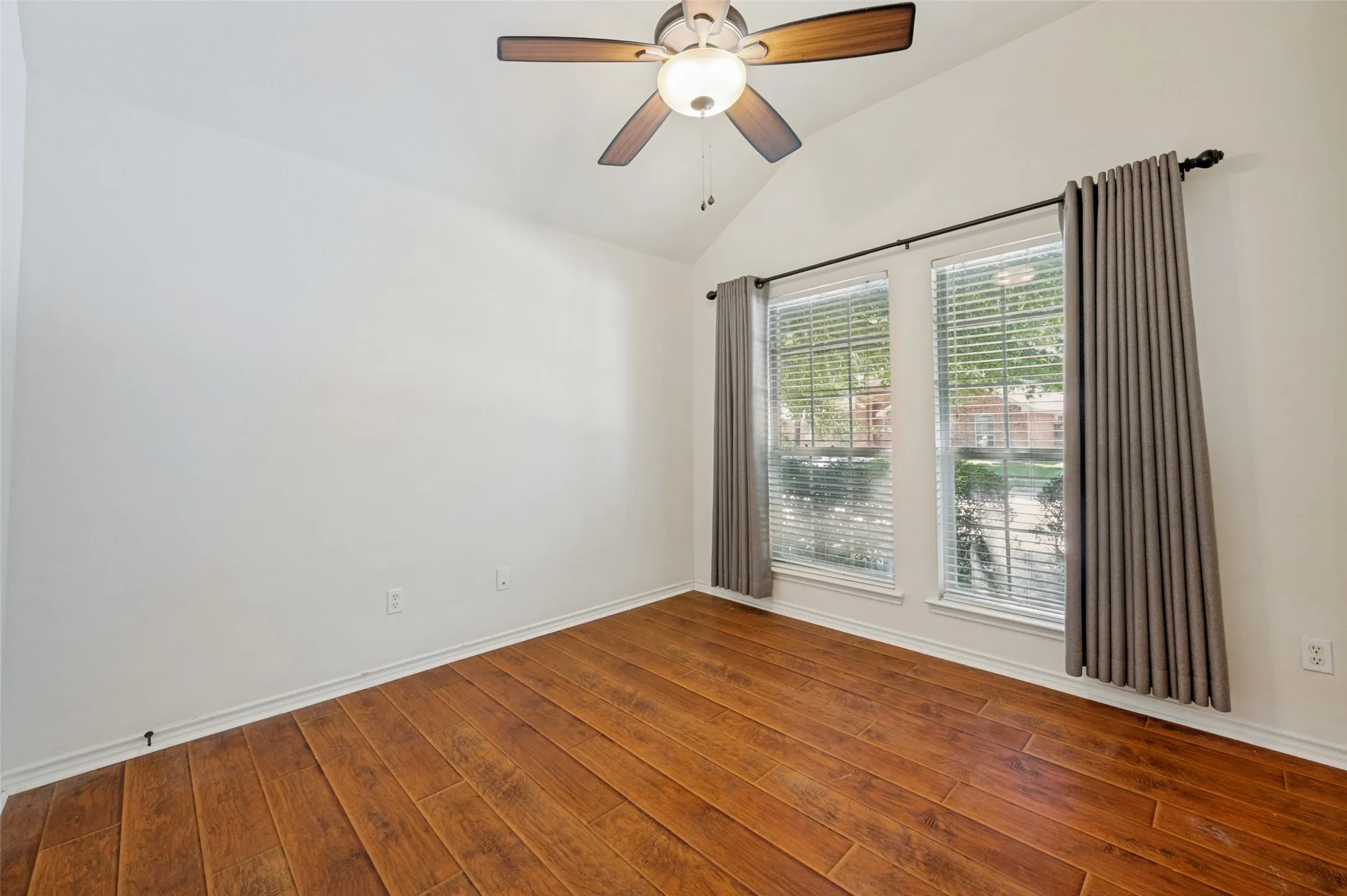 Single Family Residence For Rent in Collin County , 1615 Bur Oak Drive, Allen, Texas 75002, 3 Bedroom, 2 Bathroom, 2 Garage spaces, 2,210 Sqft, built in 2002, mls#21370616, Real Estate Agent in Allen, Homes For Rent in Collin county, Homes For Rent in Allen, Realtor in Allen Texas, Real Estate Brokerage Independent Realty Texas, Luminita Cordes Realtor