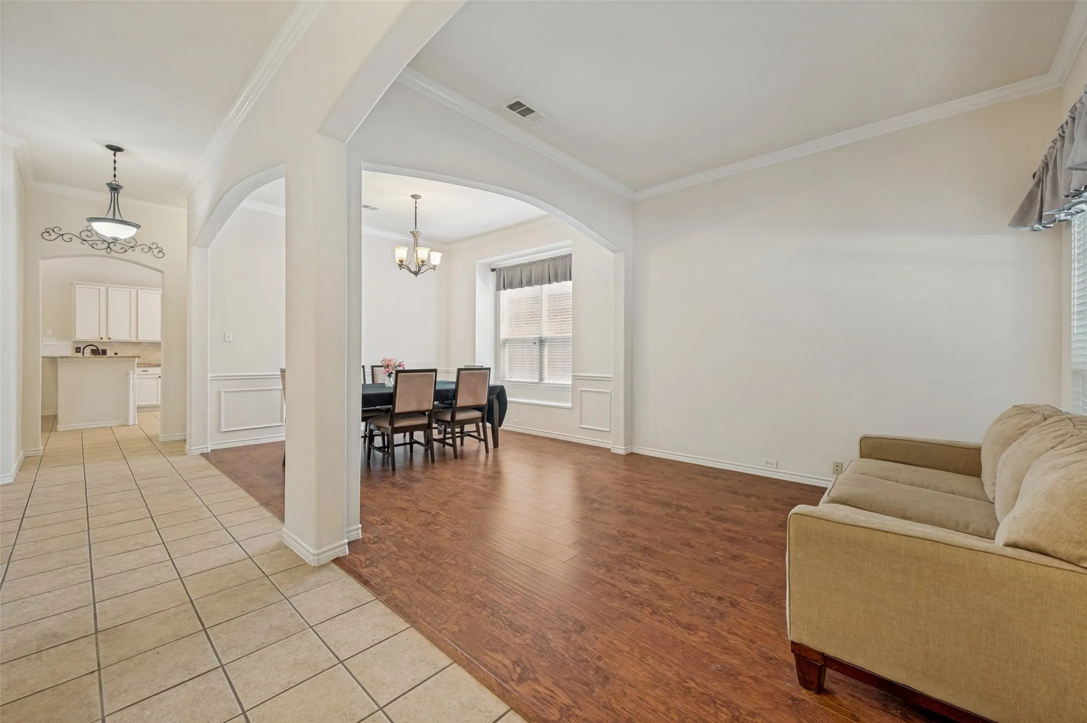 Single Family Residence For Rent in Collin County , 1615 Bur Oak Drive, Allen, Texas 75002, 3 Bedroom, 2 Bathroom, 2 Garage spaces, 2,210 Sqft, built in 2002, mls#21370616, Real Estate Agent in Allen, Homes For Rent in Collin county, Homes For Rent in Allen, Realtor in Allen Texas, Real Estate Brokerage Independent Realty Texas, Luminita Cordes Realtor
