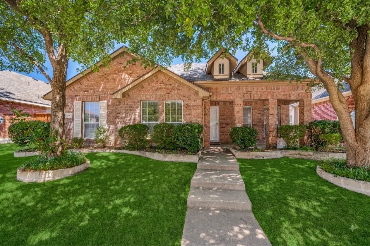 Single Family Residence For Rent in Collin County , 1615 Bur Oak Drive, Allen, Texas 75002, 3 Bedroom, 2 Bathroom, 2 Garage spaces, 2,210 Sqft, built in 2002, mls#21370616, Real Estate Agent in Allen, Homes For Rent in Collin county, Homes For Rent in Allen, Realtor in Allen Texas, Real Estate Brokerage Independent Realty Texas, Luminita Cordes Realtor