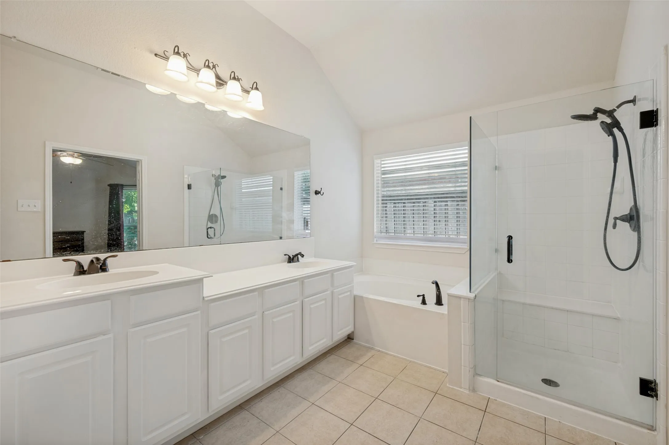 Single Family Residence For Rent in Collin County , 1615 Bur Oak Drive, Allen, Texas 75002, 3 Bedroom, 2 Bathroom, 2 Garage spaces, 2,210 Sqft, built in 2002, mls#21370616, Real Estate Agent in Allen, Homes For Rent in Collin county, Homes For Rent in Allen, Realtor in Allen Texas, Real Estate Brokerage Independent Realty Texas, Luminita Cordes Realtor
