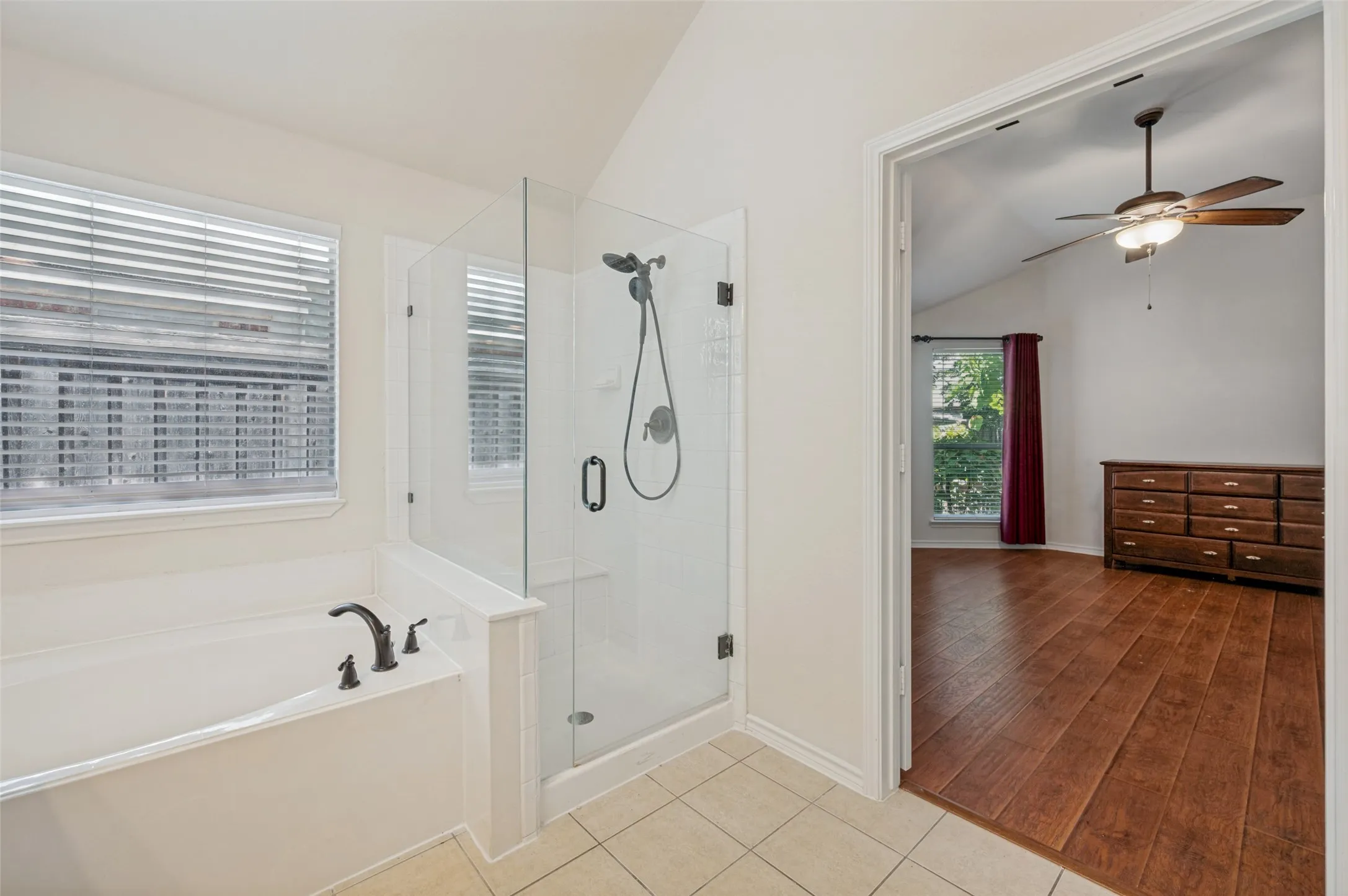 Single Family Residence For Rent in Collin County , 1615 Bur Oak Drive, Allen, Texas 75002, 3 Bedroom, 2 Bathroom, 2 Garage spaces, 2,210 Sqft, built in 2002, mls#21370616, Real Estate Agent in Allen, Homes For Rent in Collin county, Homes For Rent in Allen, Realtor in Allen Texas, Real Estate Brokerage Independent Realty Texas, Luminita Cordes Realtor
