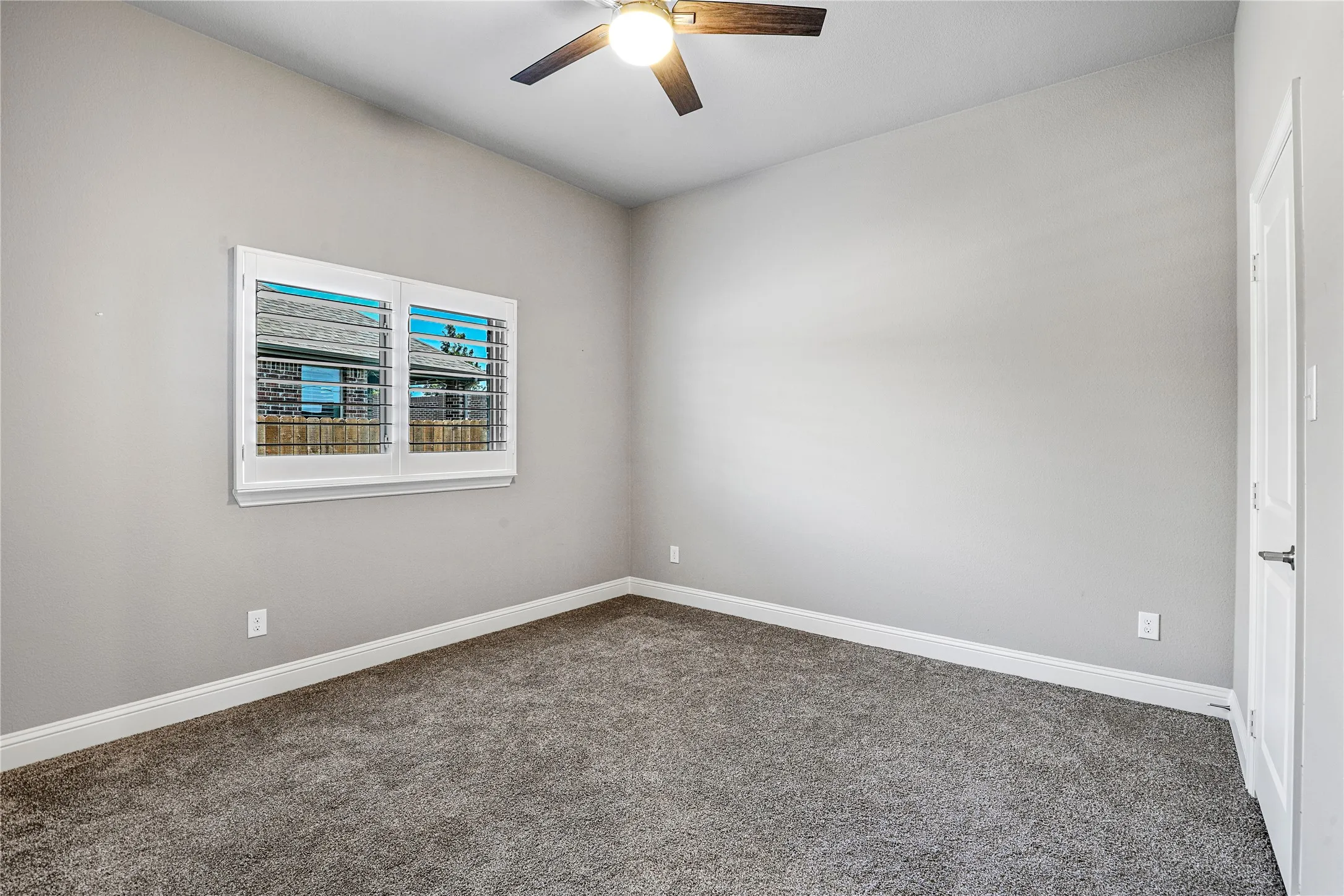 Single Family Residence For Rent in Collin County , 1152 Olympic Drive, Celina, Texas 75009, 3 Bedroom, 3 Bathroom, 2 Garage spaces, 2,739 Sqft, built in 2016, mls#21370617, Real Estate Agent in Celina, Homes For Rent in Collin county, Homes For Rent in Celina, Realtor in Celina Texas, Real Estate Brokerage Independent Realty Texas, Luminita Cordes Realtor