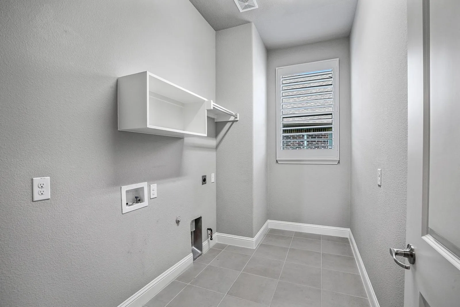 Single Family Residence For Rent in Collin County , 1152 Olympic Drive, Celina, Texas 75009, 3 Bedroom, 3 Bathroom, 2 Garage spaces, 2,739 Sqft, built in 2016, mls#21370617, Real Estate Agent in Celina, Homes For Rent in Collin county, Homes For Rent in Celina, Realtor in Celina Texas, Real Estate Brokerage Independent Realty Texas, Luminita Cordes Realtor