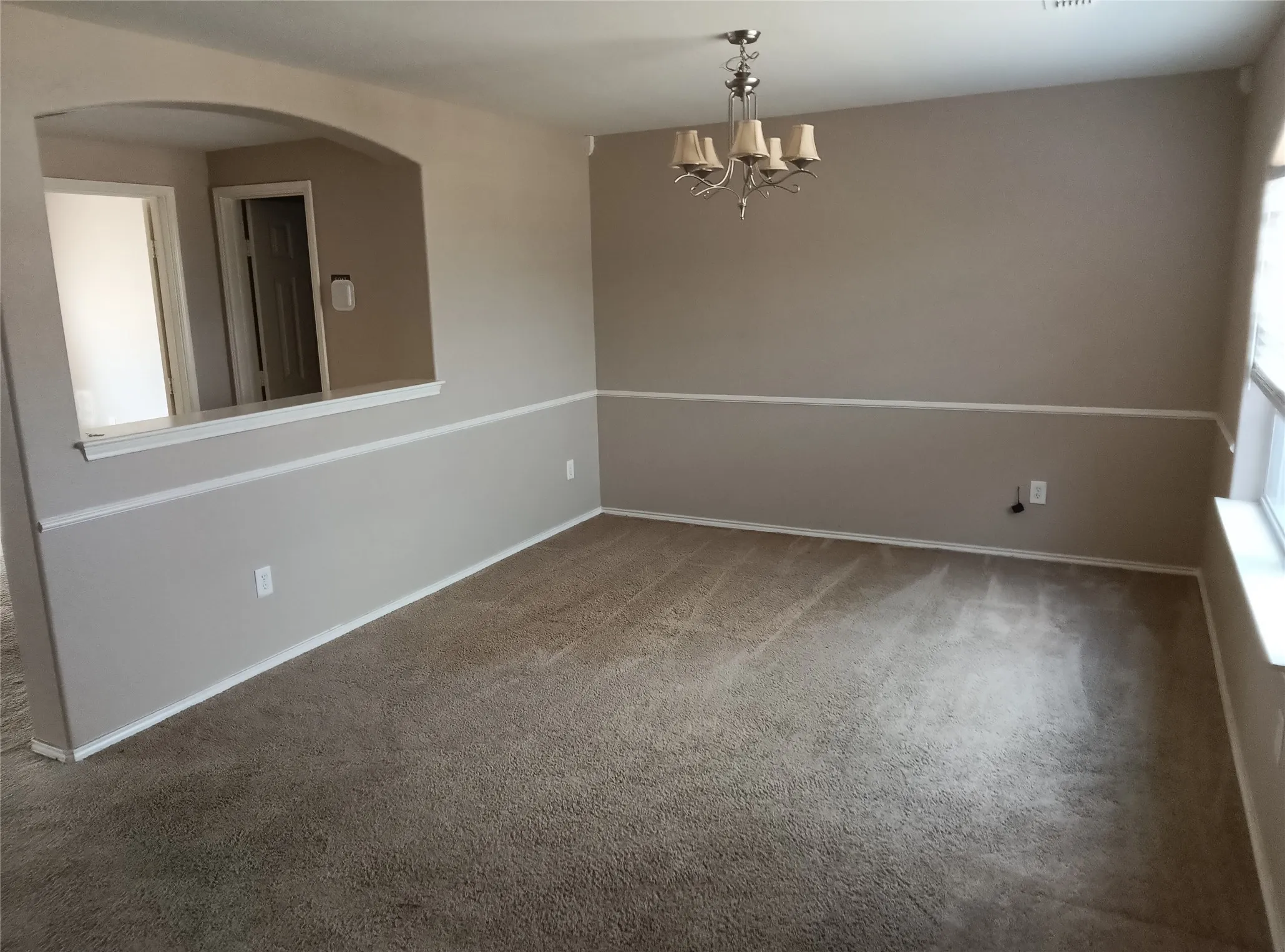 Single Family Residence For Sale in Tarrant County , 424 Heritage Drive, Crowley, Texas 76036, 4 Bedroom, 3 Bathroom, 2 Garage spaces, 2,396 Sqft, built in 2004, mls#21370620, Real Estate Agent in Crowley, Homes For Sale in Tarrant county, Homes For Sale in Crowley, Realtor in Crowley Texas, Real Estate Brokerage Independent Realty Texas, Luminita Cordes Realtor