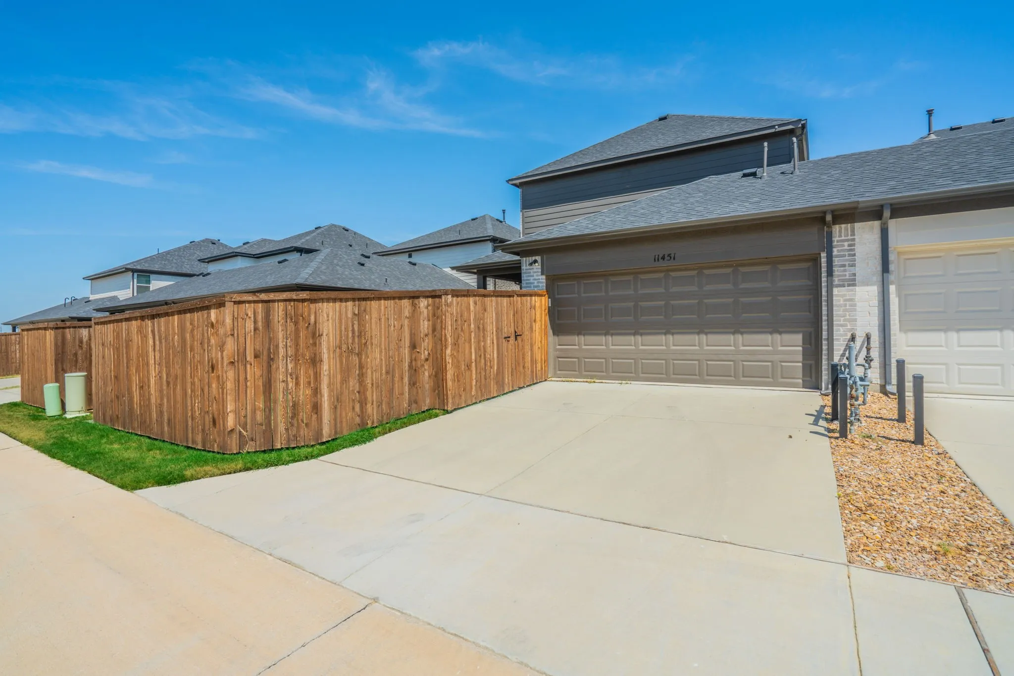 Single Family Residence For Rent in Collin County , 11451 Chepstow Crescent Court, Frisco, Texas 75035, 4 Bedroom, 3 Bathroom, 2 Garage spaces, 2,263 Sqft, built in 2024, mls#21365990, Real Estate Agent in Frisco, Homes For Rent in Collin county, Homes For Rent in Frisco, Realtor in Frisco Texas, Real Estate Brokerage Independent Realty Texas, Luminita Cordes Realtor