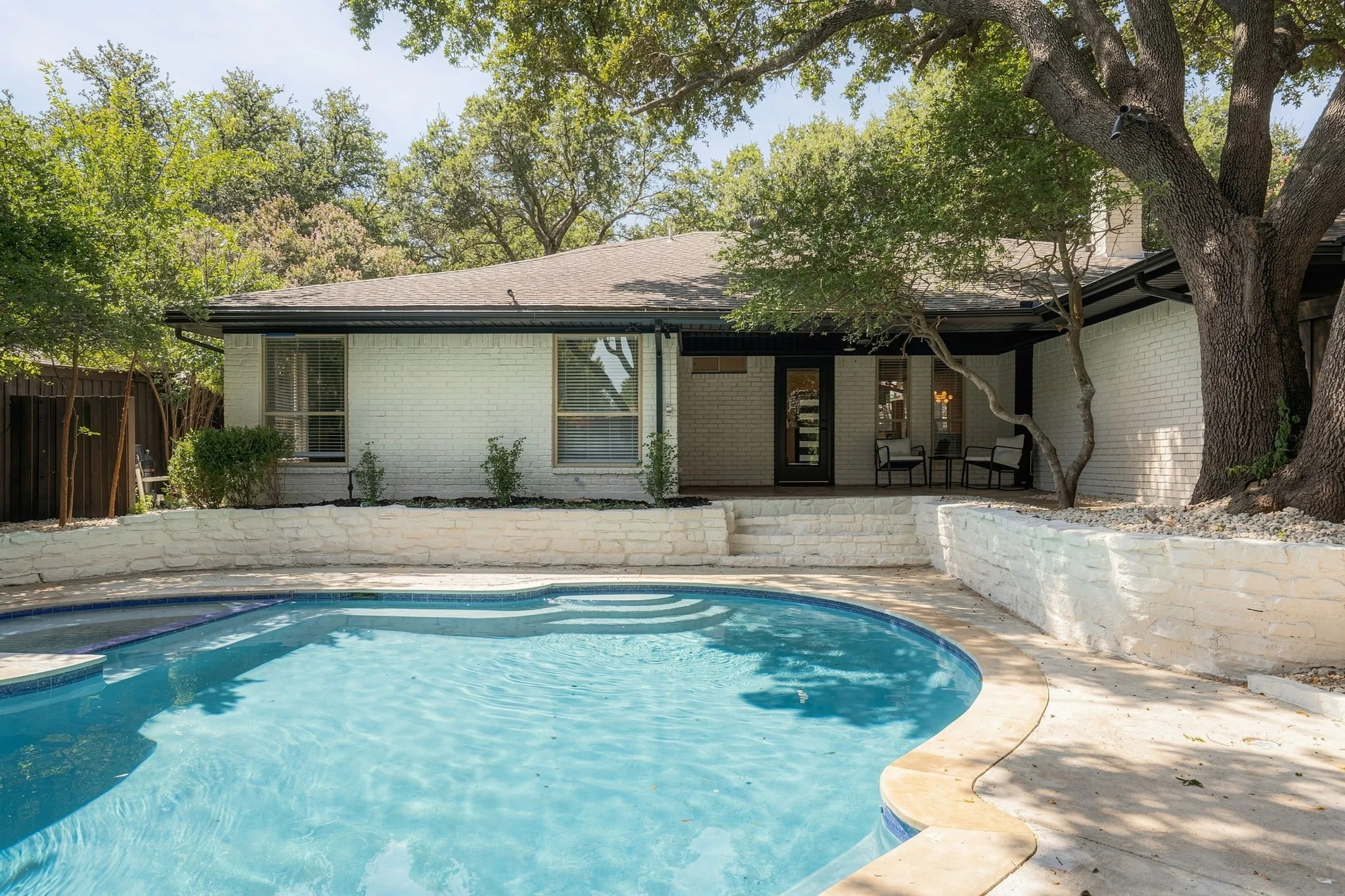 Single Family Residence For Sale in Collin County , 3209 Forester Way, Plano, Texas 75075, 3 Bedroom, 2 Bathroom, 2 Garage spaces, 2,028 Sqft, built in 1974, mls#21370627, Real Estate Agent in Plano, Homes For Sale in Collin county, Homes For Sale in Plano, Realtor in Plano Texas, Real Estate Brokerage Independent Realty Texas, Luminita Cordes Realtor