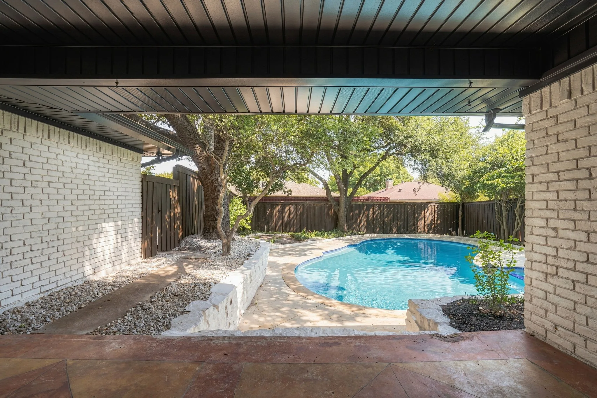 Single Family Residence For Sale in Collin County , 3209 Forester Way, Plano, Texas 75075, 3 Bedroom, 2 Bathroom, 2 Garage spaces, 2,028 Sqft, built in 1974, mls#21370627, Real Estate Agent in Plano, Homes For Sale in Collin county, Homes For Sale in Plano, Realtor in Plano Texas, Real Estate Brokerage Independent Realty Texas, Luminita Cordes Realtor