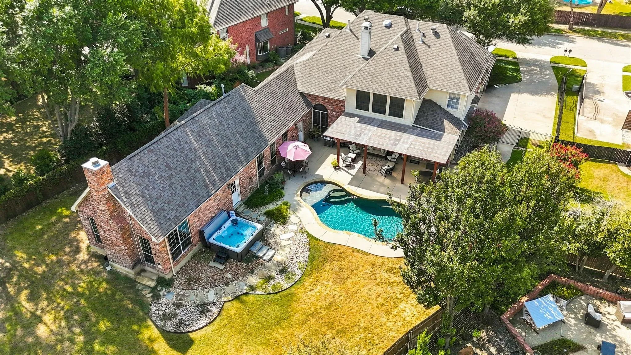 Single Family Residence For Sale in Tarrant County , 1303 Stone Lakes Drive, Southlake, Texas 76092, 6 Bedroom, 5 Bathroom, 3 Garage spaces, 4,760 Sqft, built in 1993, mls#21367750, Real Estate Agent in Southlake, Homes For Sale in Tarrant county, Homes For Sale in Southlake, Realtor in Southlake Texas, Real Estate Brokerage Independent Realty Texas, Luminita Cordes Realtor