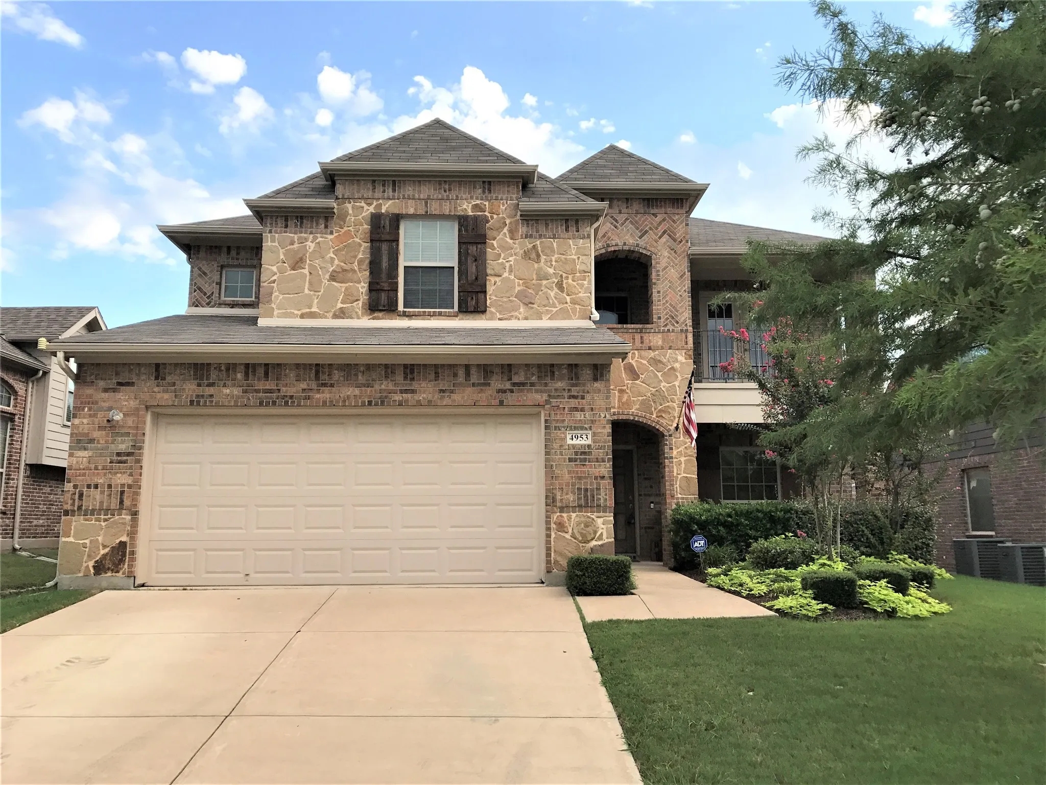 Single Family Residence For Rent in Tarrant County , 4953 Grinstein Drive, Fort Worth, Texas 76244, 4 Bedroom, 4 Bathroom, 2 Garage spaces, 3,344 Sqft, built in 2009, mls#21370640, Real Estate Agent in Fort Worth, Homes For Rent in Tarrant county, Homes For Rent in Fort Worth, Realtor in Fort Worth Texas, Real Estate Brokerage Independent Realty Texas, Luminita Cordes Realtor
