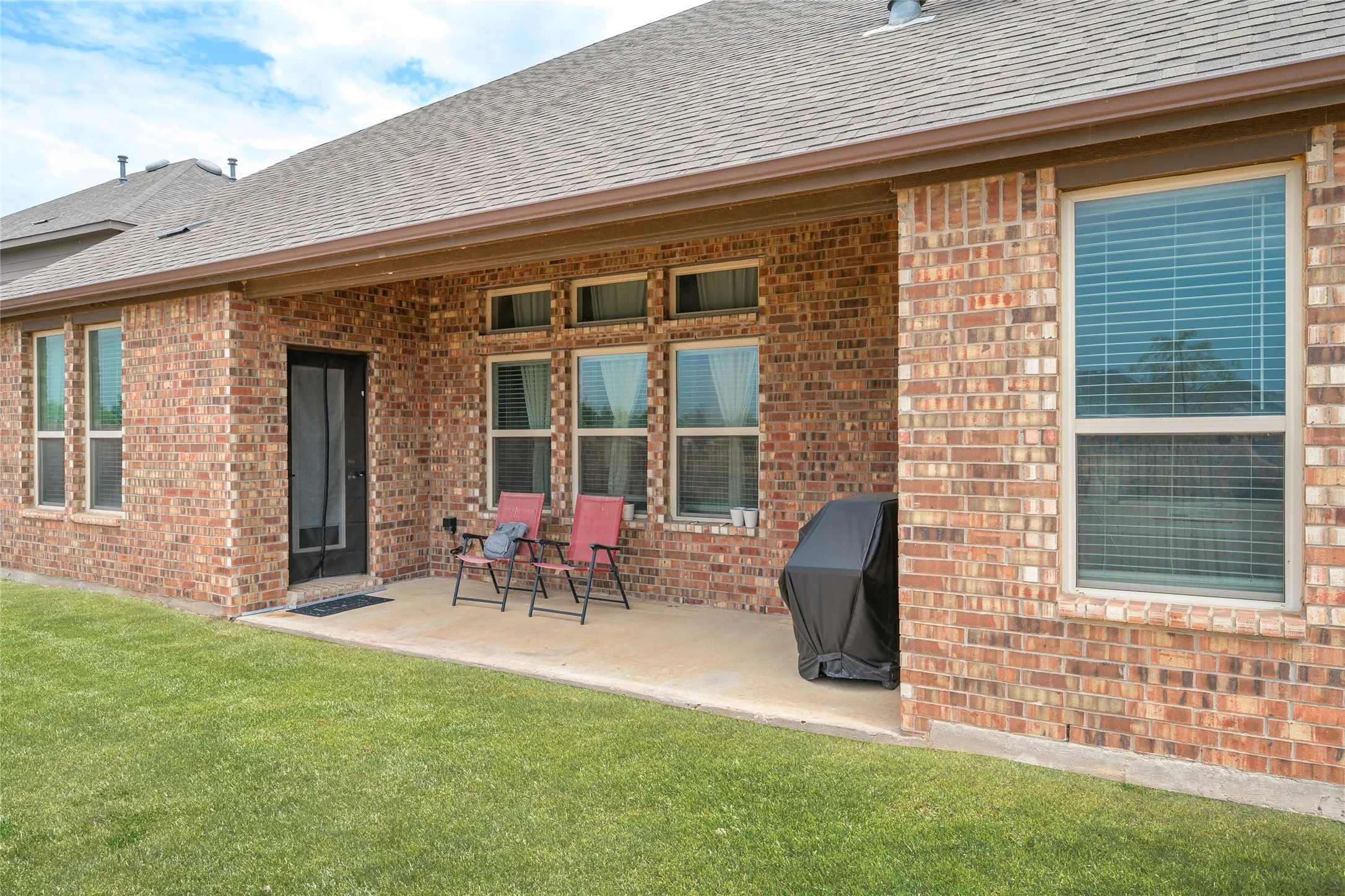 Single Family Residence For Rent in Denton County , 2721 Madera Canyon Road, Aubrey, Texas 76227, 4 Bedroom, 3 Bathroom, 3 Garage spaces, 3,413 Sqft, built in 2021, mls#21369116, Real Estate Agent in Aubrey, Homes For Rent in Denton county, Homes For Rent in Aubrey, Realtor in Aubrey Texas, Real Estate Brokerage Independent Realty Texas, Luminita Cordes Realtor