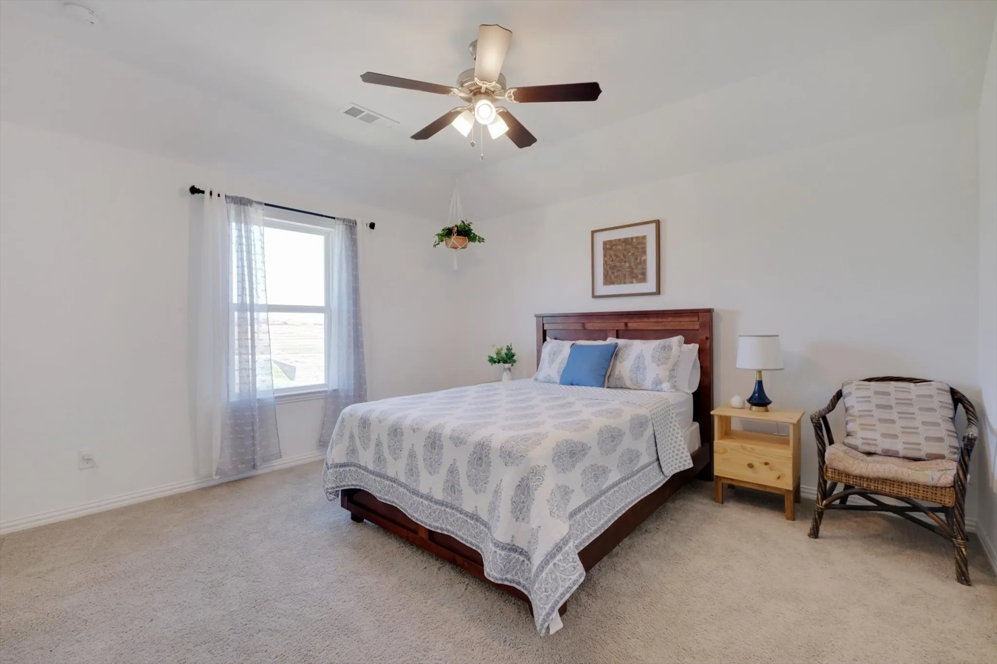 Townhouse For Rent in Denton County , 205 Somerset Drive, Lewisville, Texas 75056, 3 Bedroom, 3 Bathroom, 2 Garage spaces, 2,544 Sqft, built in 2020, mls#21370638, Real Estate Agent in Lewisville, Homes For Rent in Denton county, Homes For Rent in Lewisville, Realtor in Lewisville Texas, Real Estate Brokerage Independent Realty Texas, Luminita Cordes Realtor