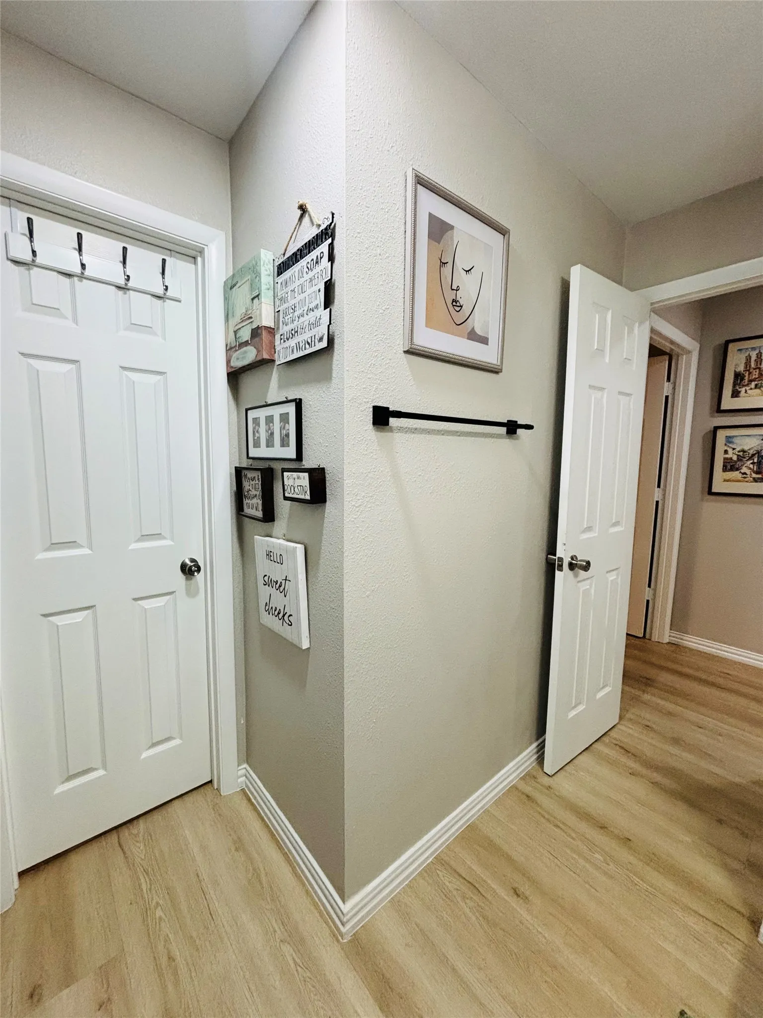 Condominium For Sale in Dallas County , 14277 Preston Road 416, Dallas, Texas 75254, 1 Bedroom, 1 Bathroom, Garage spaces, 709 Sqft, built in 1982, mls#21370646, Real Estate Agent in Dallas, Homes For Sale in Dallas county, Homes For Sale in Dallas, Realtor in Dallas Texas, Real Estate Brokerage Independent Realty Texas, Luminita Cordes Realtor