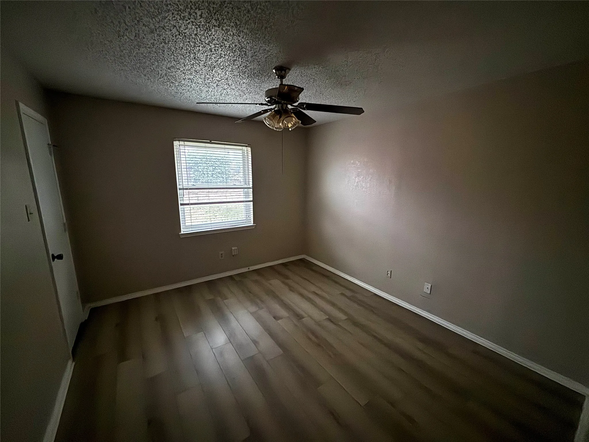 Single Family Residence For Rent in Tarrant County , 5916 Birchill Road, Watauga, Texas 76148, 3 Bedroom, 2 Bathroom, 2 Garage spaces, 1,426 Sqft, built in 1985, mls#21370650, Real Estate Agent in Watauga, Homes For Rent in Tarrant county, Homes For Rent in Watauga, Realtor in Watauga Texas, Real Estate Brokerage Independent Realty Texas, Luminita Cordes Realtor