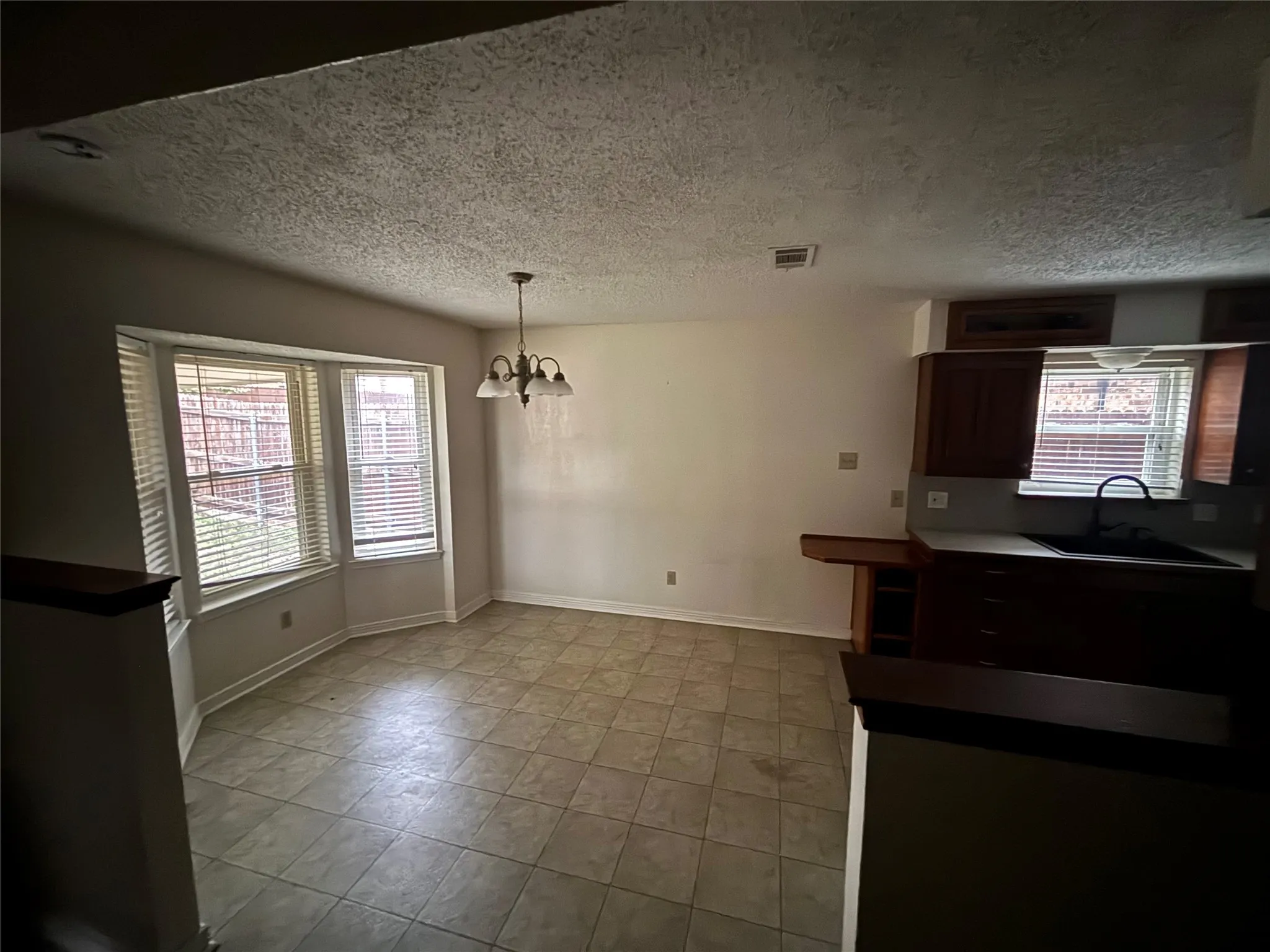 Single Family Residence For Rent in Tarrant County , 5916 Birchill Road, Watauga, Texas 76148, 3 Bedroom, 2 Bathroom, 2 Garage spaces, 1,426 Sqft, built in 1985, mls#21370650, Real Estate Agent in Watauga, Homes For Rent in Tarrant county, Homes For Rent in Watauga, Realtor in Watauga Texas, Real Estate Brokerage Independent Realty Texas, Luminita Cordes Realtor