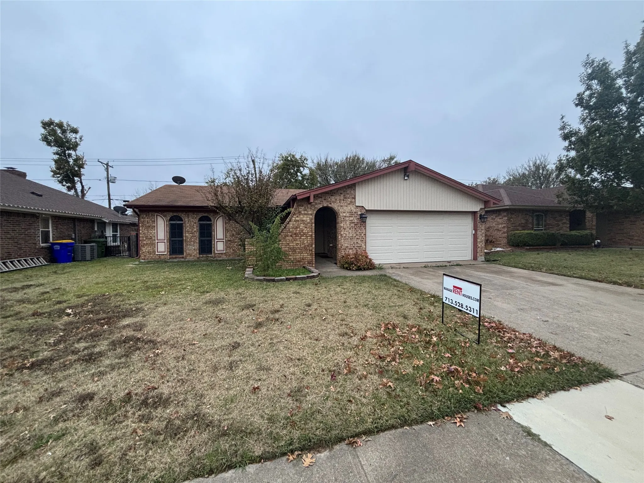 Single Family Residence For Rent in Tarrant County , 5916 Birchill Road, Watauga, Texas 76148, 3 Bedroom, 2 Bathroom, 2 Garage spaces, 1,426 Sqft, built in 1985, mls#21370650, Real Estate Agent in Watauga, Homes For Rent in Tarrant county, Homes For Rent in Watauga, Realtor in Watauga Texas, Real Estate Brokerage Independent Realty Texas, Luminita Cordes Realtor