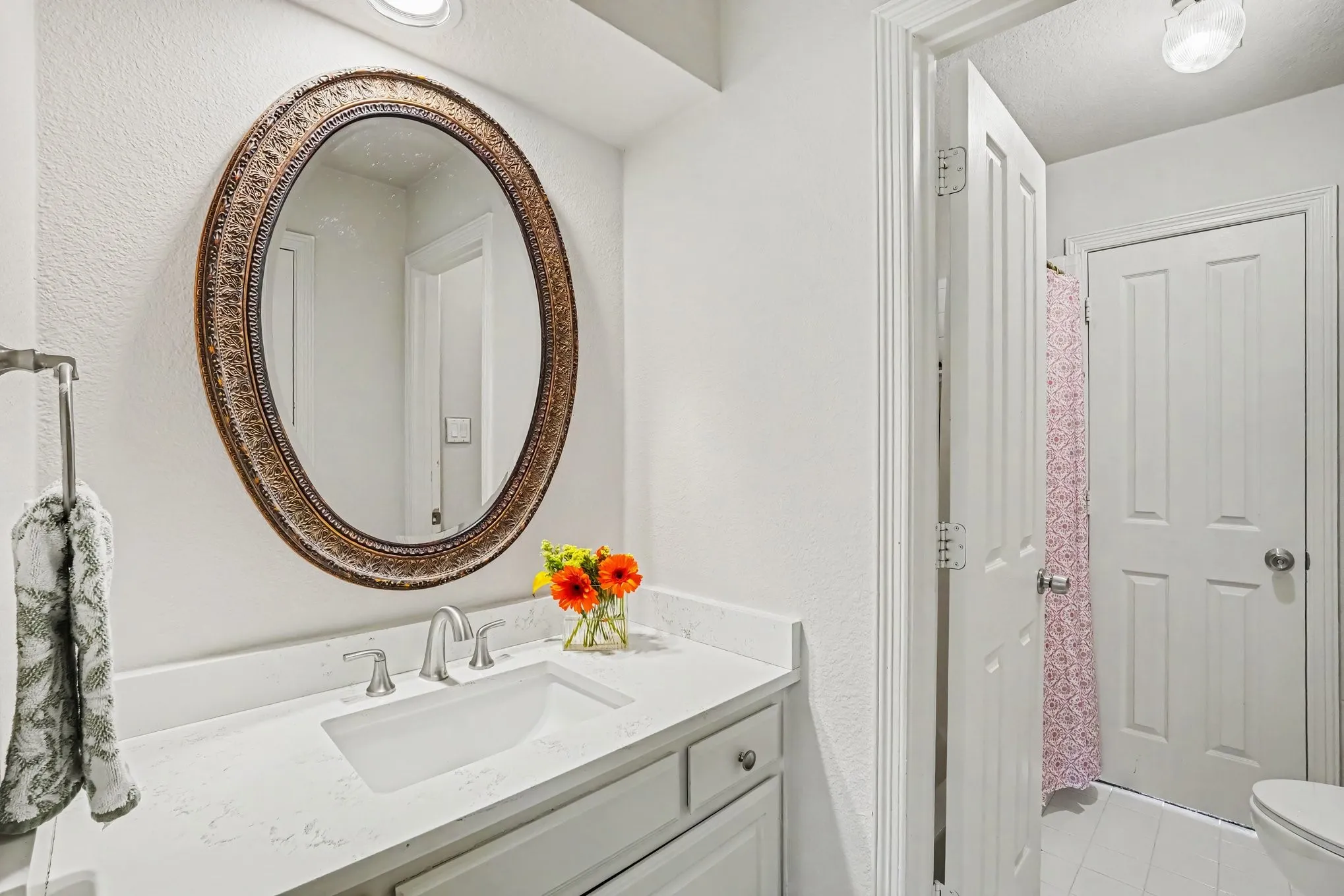 Single Family Residence For Sale in Collin County , 5360 Gatesworth Lane, Dallas, Texas 75287, 3 Bedroom, 3 Bathroom, 2 Garage spaces, 2,897 Sqft, built in 1997, mls#21367506, Real Estate Agent in Dallas, Homes For Sale in Collin county, Homes For Sale in Dallas, Realtor in Dallas Texas, Real Estate Brokerage Independent Realty Texas, Luminita Cordes Realtor
