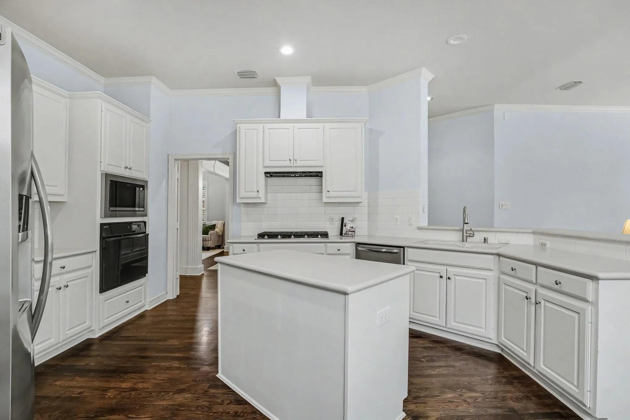 Single Family Residence For Sale in Collin County , 5360 Gatesworth Lane, Dallas, Texas 75287, 3 Bedroom, 3 Bathroom, 2 Garage spaces, 2,897 Sqft, built in 1997, mls#21367506, Real Estate Agent in Dallas, Homes For Sale in Collin county, Homes For Sale in Dallas, Realtor in Dallas Texas, Real Estate Brokerage Independent Realty Texas, Luminita Cordes Realtor