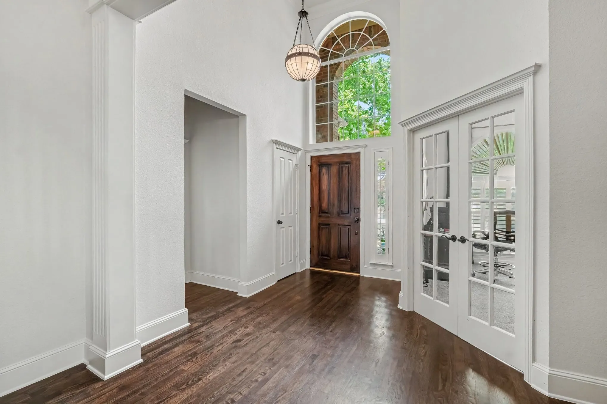 Single Family Residence For Sale in Collin County , 5360 Gatesworth Lane, Dallas, Texas 75287, 3 Bedroom, 3 Bathroom, 2 Garage spaces, 2,897 Sqft, built in 1997, mls#21367506, Real Estate Agent in Dallas, Homes For Sale in Collin county, Homes For Sale in Dallas, Realtor in Dallas Texas, Real Estate Brokerage Independent Realty Texas, Luminita Cordes Realtor