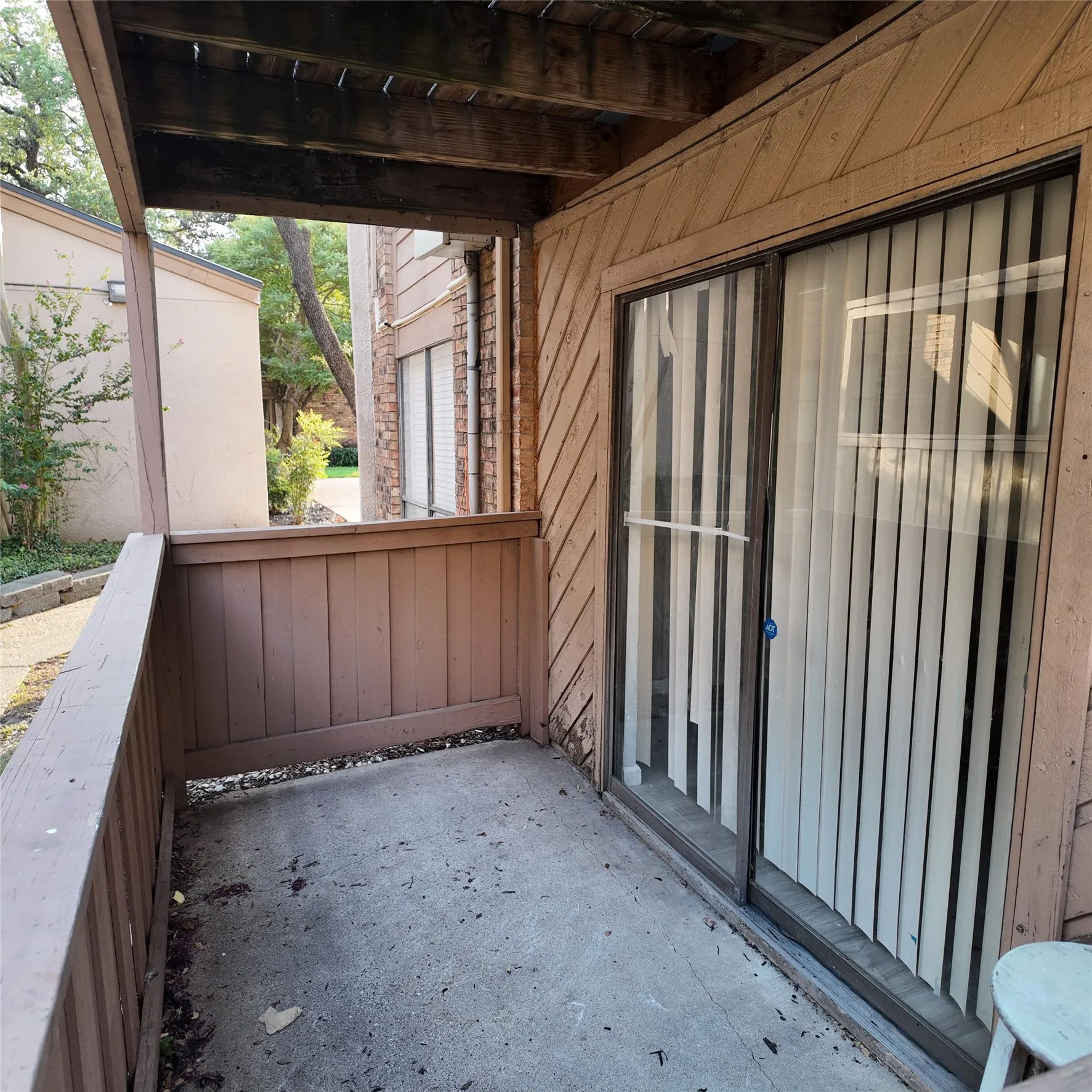 Condominium For Rent in Dallas County , 8110 Skillman Street 1002, Dallas, Texas 75231, 1 Bedroom, 1 Bathroom, Garage spaces, 569 Sqft, built in 1980, mls#21368712, Real Estate Agent in Dallas, Homes For Rent in Dallas county, Homes For Rent in Dallas, Realtor in Dallas Texas, Real Estate Brokerage Independent Realty Texas, Luminita Cordes Realtor