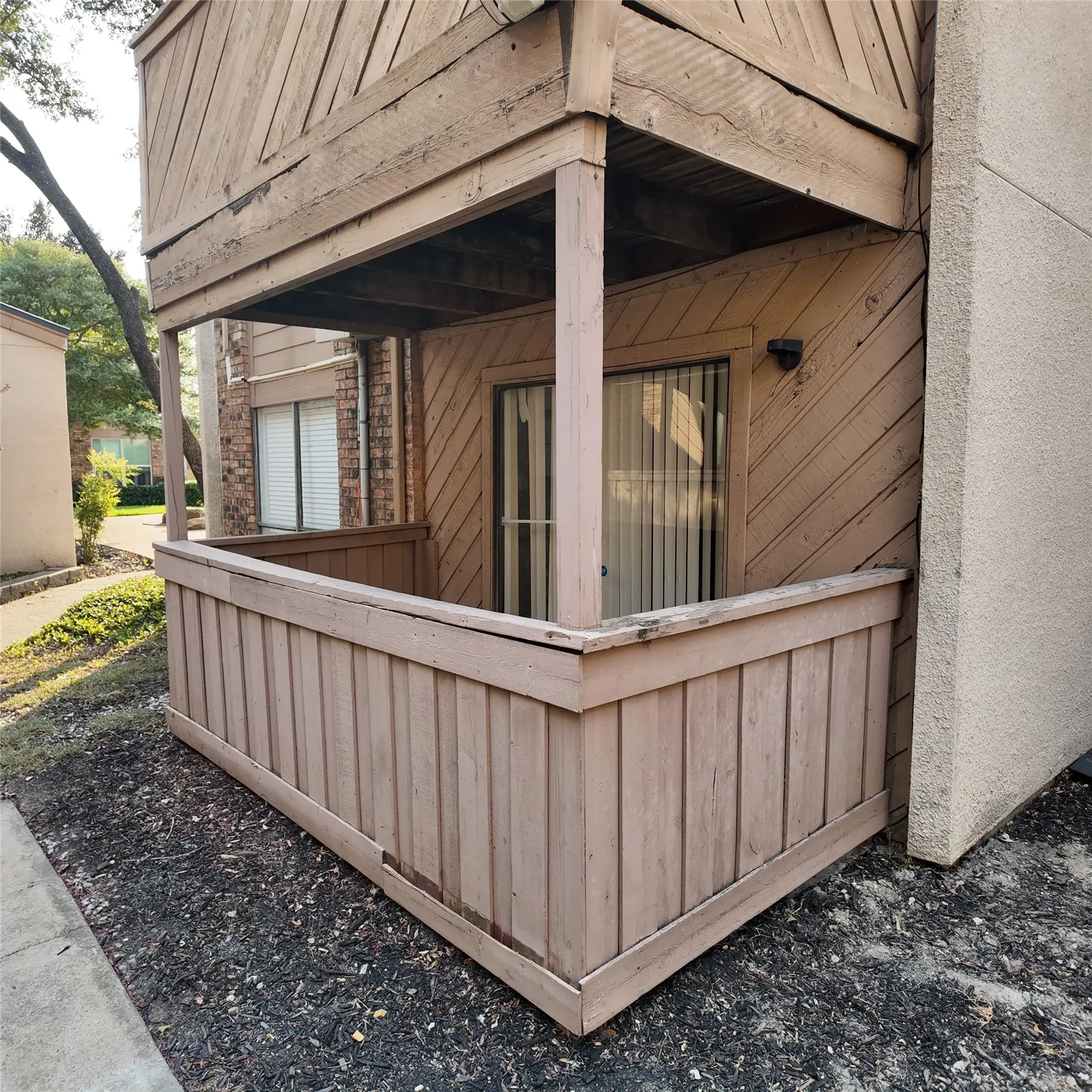 Condominium For Rent in Dallas County , 8110 Skillman Street 1002, Dallas, Texas 75231, 1 Bedroom, 1 Bathroom, Garage spaces, 569 Sqft, built in 1980, mls#21368712, Real Estate Agent in Dallas, Homes For Rent in Dallas county, Homes For Rent in Dallas, Realtor in Dallas Texas, Real Estate Brokerage Independent Realty Texas, Luminita Cordes Realtor