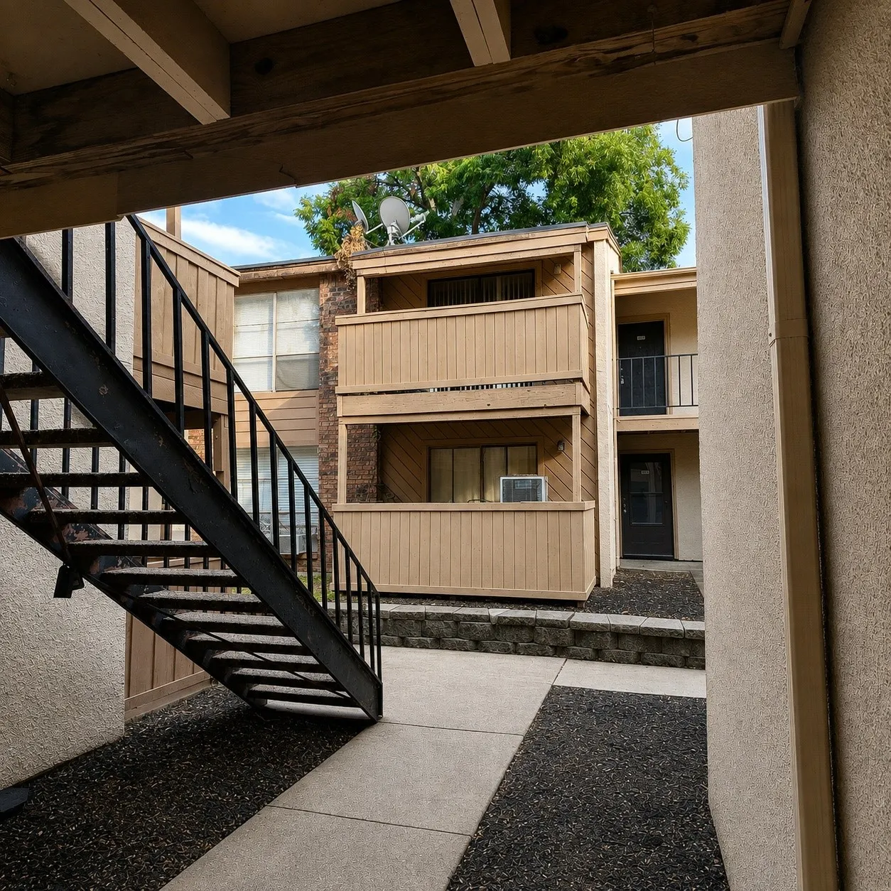 Condominium For Rent in Dallas County , 8110 Skillman Street 1002, Dallas, Texas 75231, 1 Bedroom, 1 Bathroom, Garage spaces, 569 Sqft, built in 1980, mls#21368712, Real Estate Agent in Dallas, Homes For Rent in Dallas county, Homes For Rent in Dallas, Realtor in Dallas Texas, Real Estate Brokerage Independent Realty Texas, Luminita Cordes Realtor