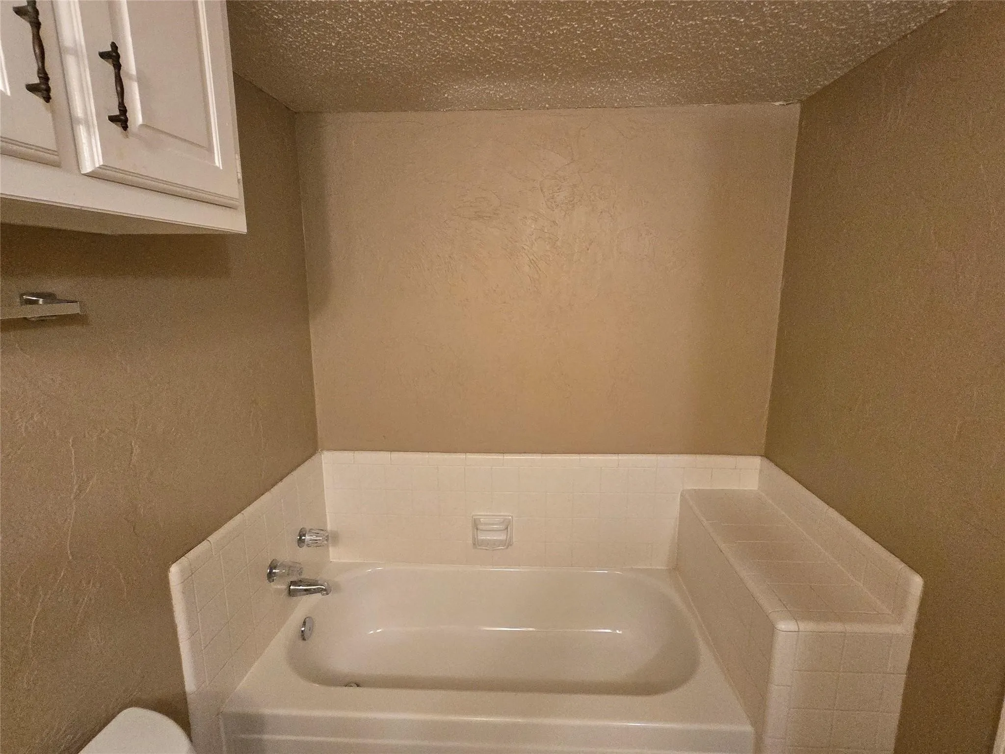 Single Family Residence For Rent in Collin County , 3216 Bandolino Lane, Plano, Texas 75075, 3 Bedroom, 2 Bathroom, 2 Garage spaces, 1,787 Sqft, built in 1983, mls#21370642, Real Estate Agent in Plano, Homes For Rent in Collin county, Homes For Rent in Plano, Realtor in Plano Texas, Real Estate Brokerage Independent Realty Texas, Luminita Cordes Realtor