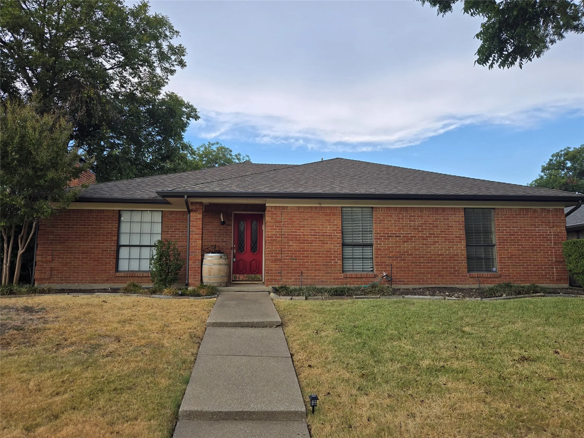 Single Family Residence For Rent in Collin County , 3216 Bandolino Lane, Plano, Texas 75075, 3 Bedroom, 2 Bathroom, 2 Garage spaces, 1,787 Sqft, built in 1983, mls#21370642, Real Estate Agent in Plano, Homes For Rent in Collin county, Homes For Rent in Plano, Realtor in Plano Texas, Real Estate Brokerage Independent Realty Texas, Luminita Cordes Realtor