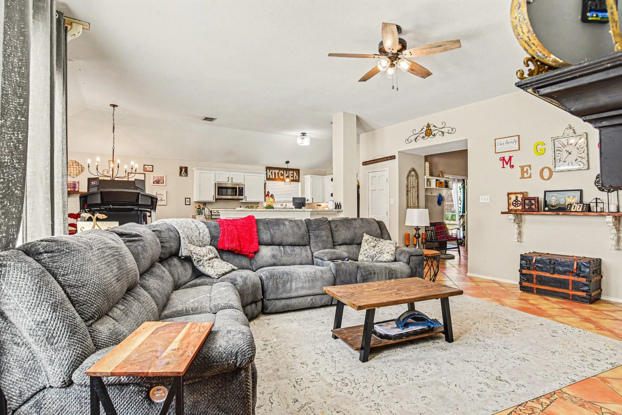 Single Family Residence For Sale in Kaufman County , 501 Wolf Drive, Forney, Texas 75126, 4 Bedroom, 2 Bathroom, 2 Garage spaces, 2,092 Sqft, built in 2003, mls#21370651, Real Estate Agent in Forney, Homes For Sale in Kaufman county, Homes For Sale in Forney, Realtor in Forney Texas, Real Estate Brokerage Independent Realty Texas, Luminita Cordes Realtor
